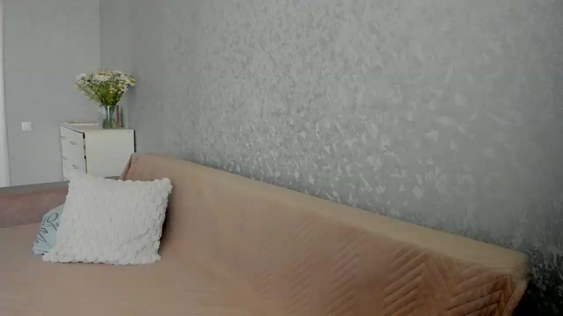 Gallery image thumbnail from iflowersgir_1's myfreecams stream on, 06/20/2026, 12:49 image 17 of 20