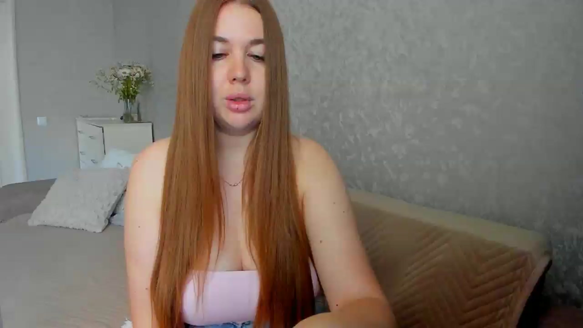 Gallery image thumbnail from iflowersgir_1's myfreecams stream on, 06/21/2026, 10:47 image 1 of 20