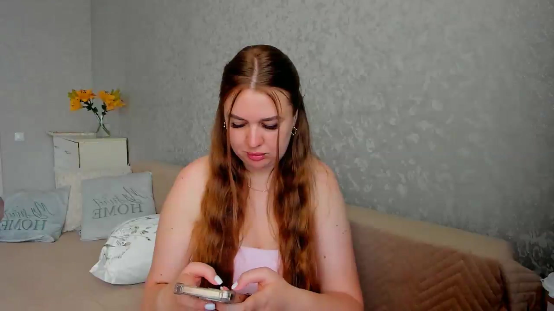 Gallery image thumbnail from iflowersgir_1's myfreecams stream on, 06/24/2026, 09:01 image 13 of 20