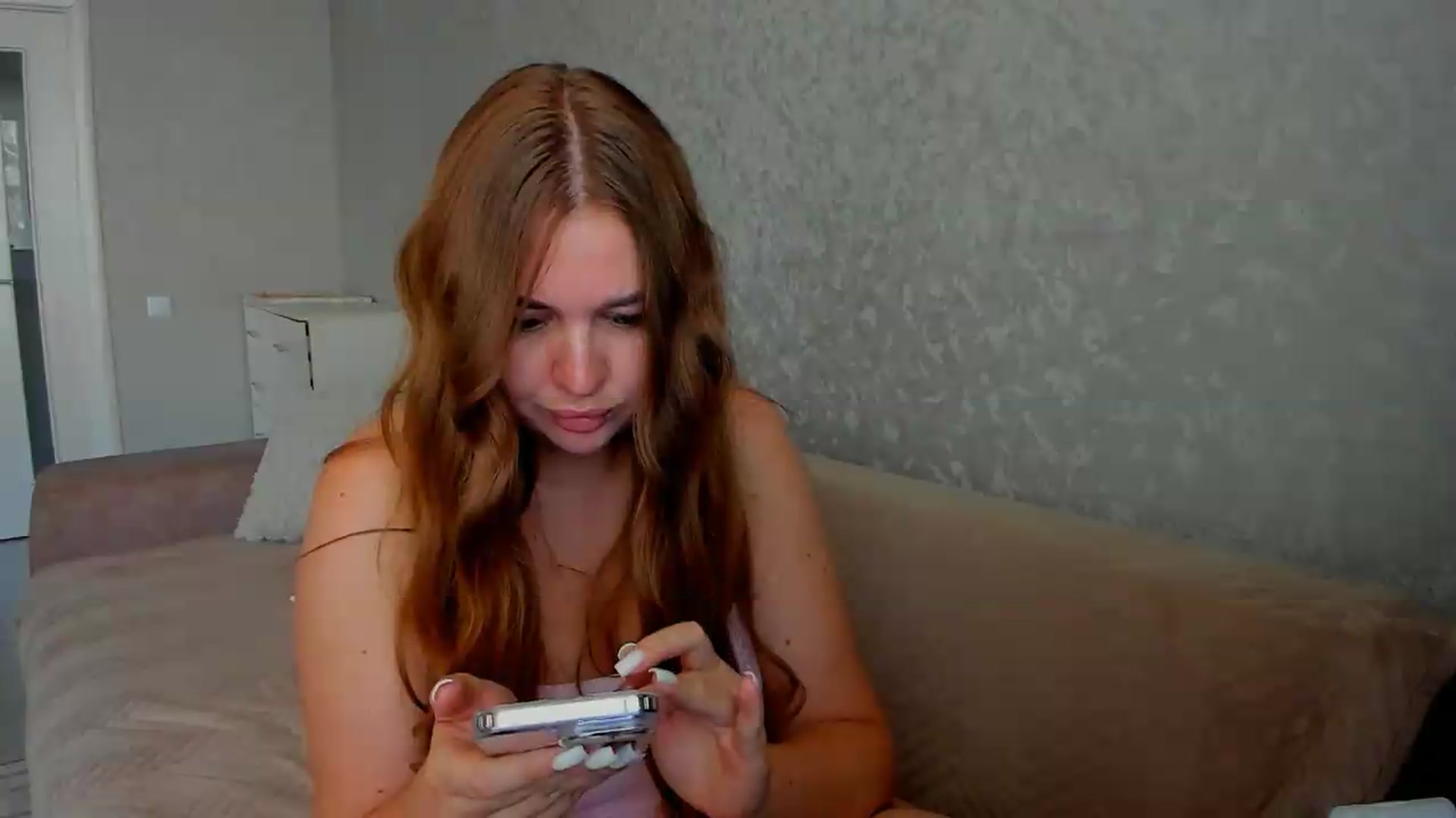 Gallery image thumbnail from iflowersgir_1's myfreecams stream on, 08/15/2026, 12:48 image 16 of 20