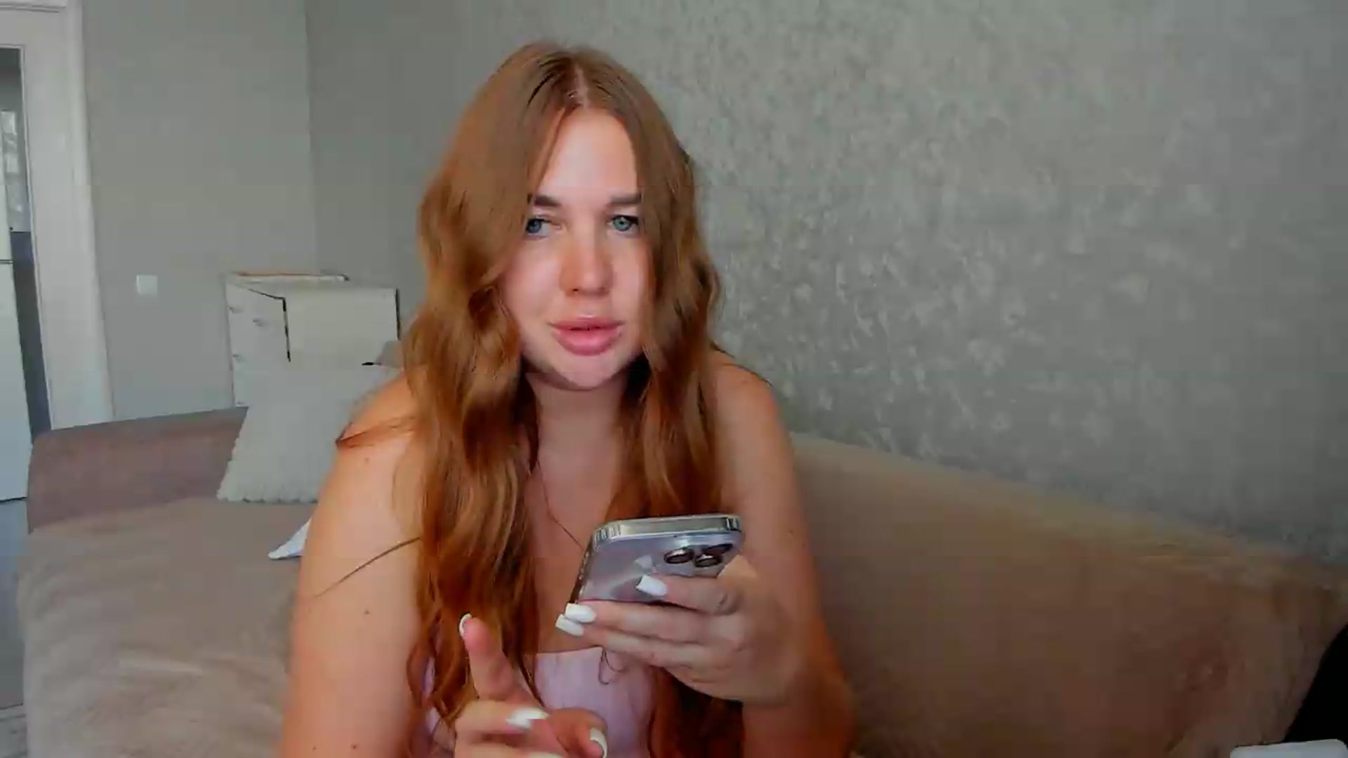 Gallery image thumbnail from iflowersgir_1's myfreecams stream on, 08/15/2026, 12:48 image 17 of 20