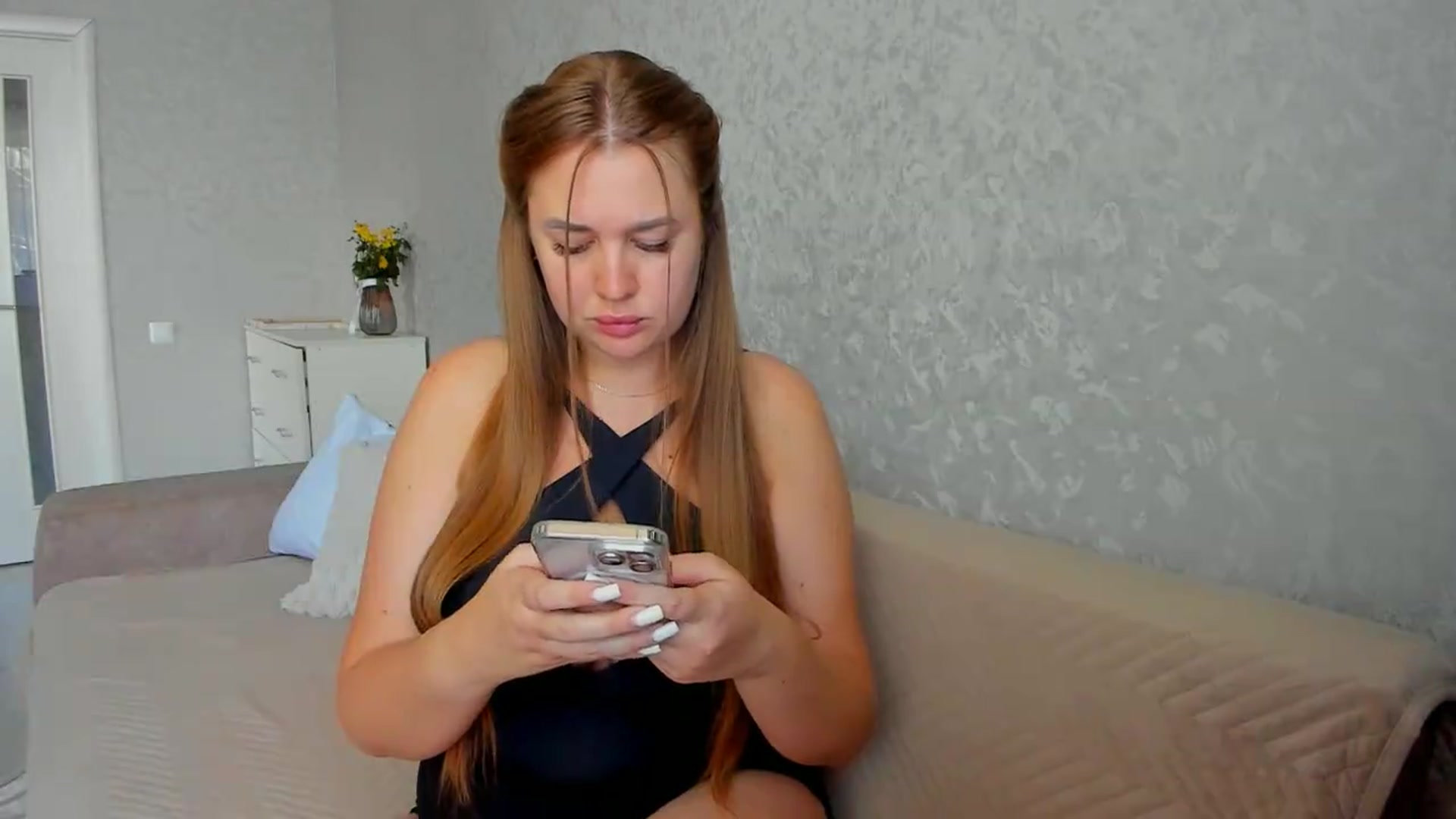 Gallery image thumbnail from iflowersgir_1's myfreecams stream on, 09/09/2026, 09:37 image 4 of 20