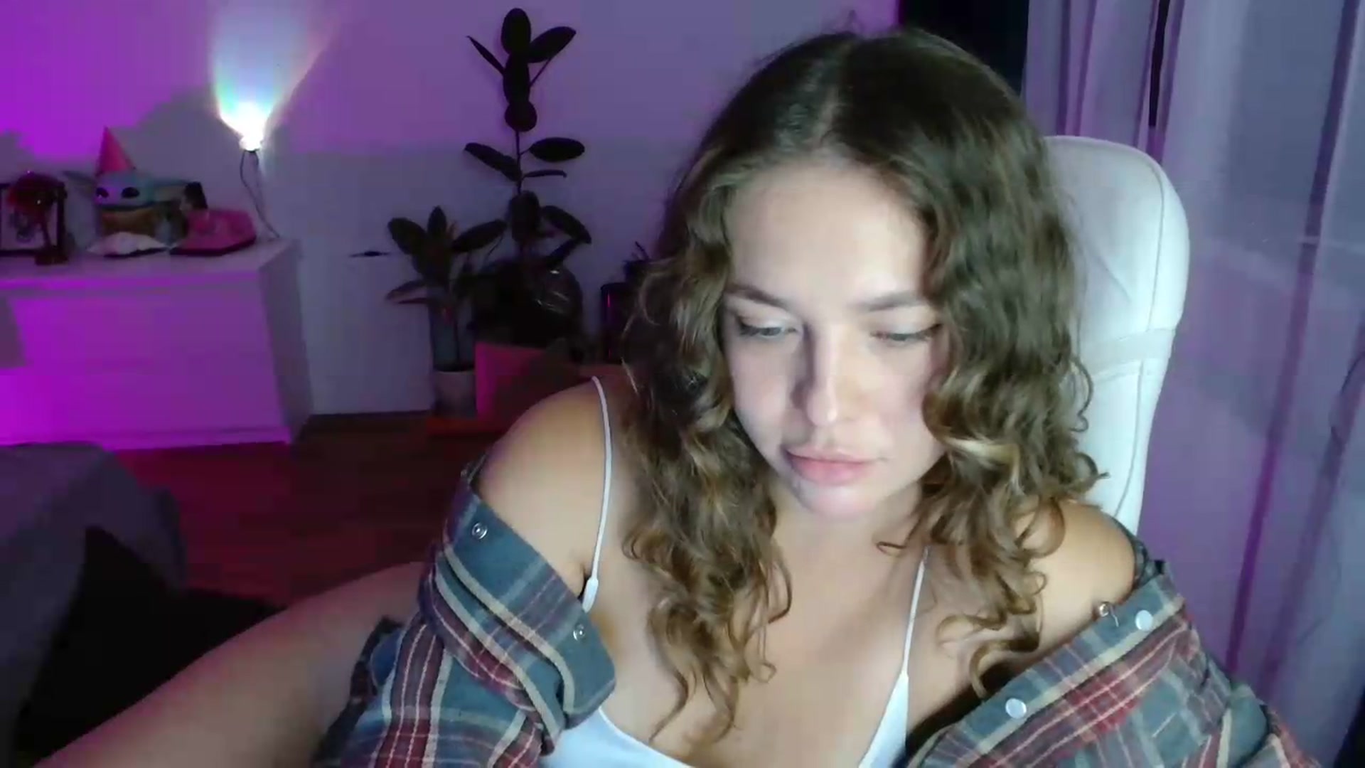Gallery image thumbnail from imAlice's myfreecams stream on, 08/16/2026, 19:23 image 2 of 20