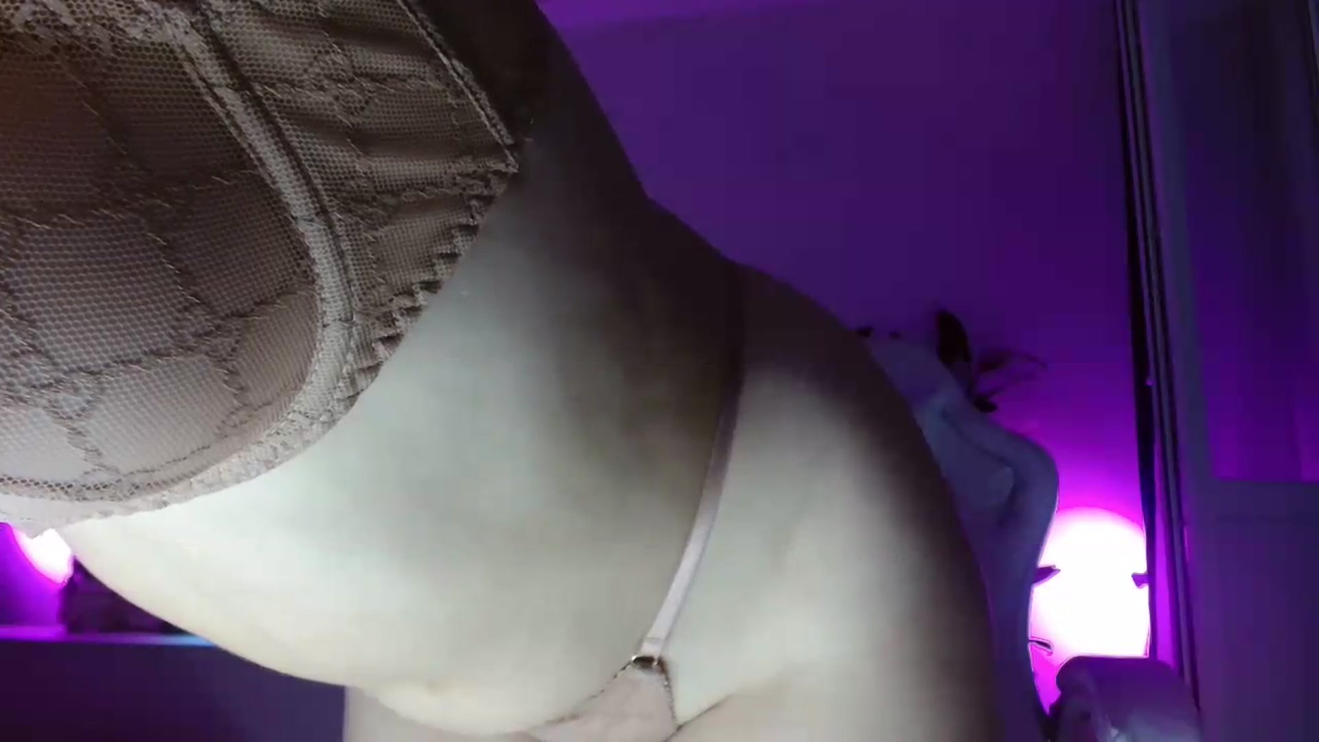 Gallery image thumbnail from imAlice's myfreecams stream on, 09/19/2026, 19:40 image 16 of 20