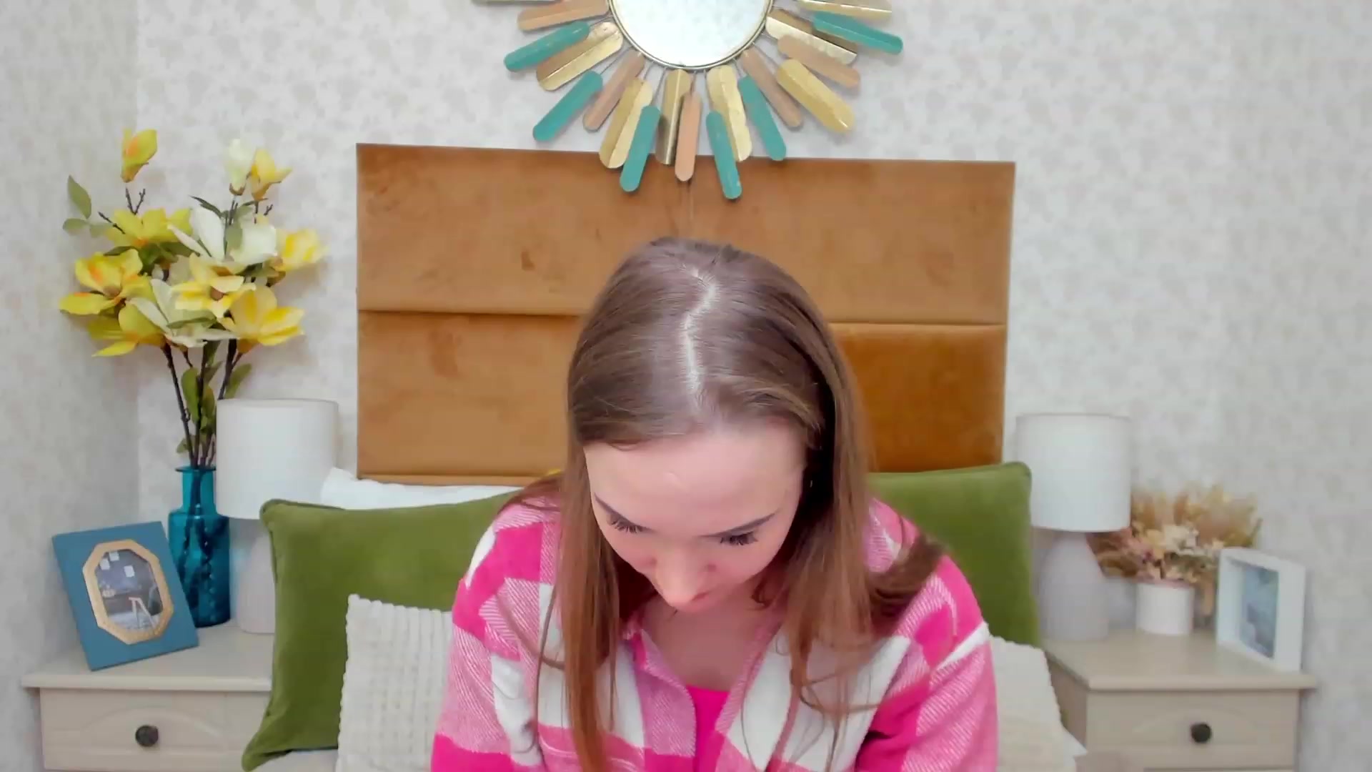 Gallery image thumbnail from im_mystery_'s myfreecams stream on, 01/21/2023, 24:01 image 13 of 20