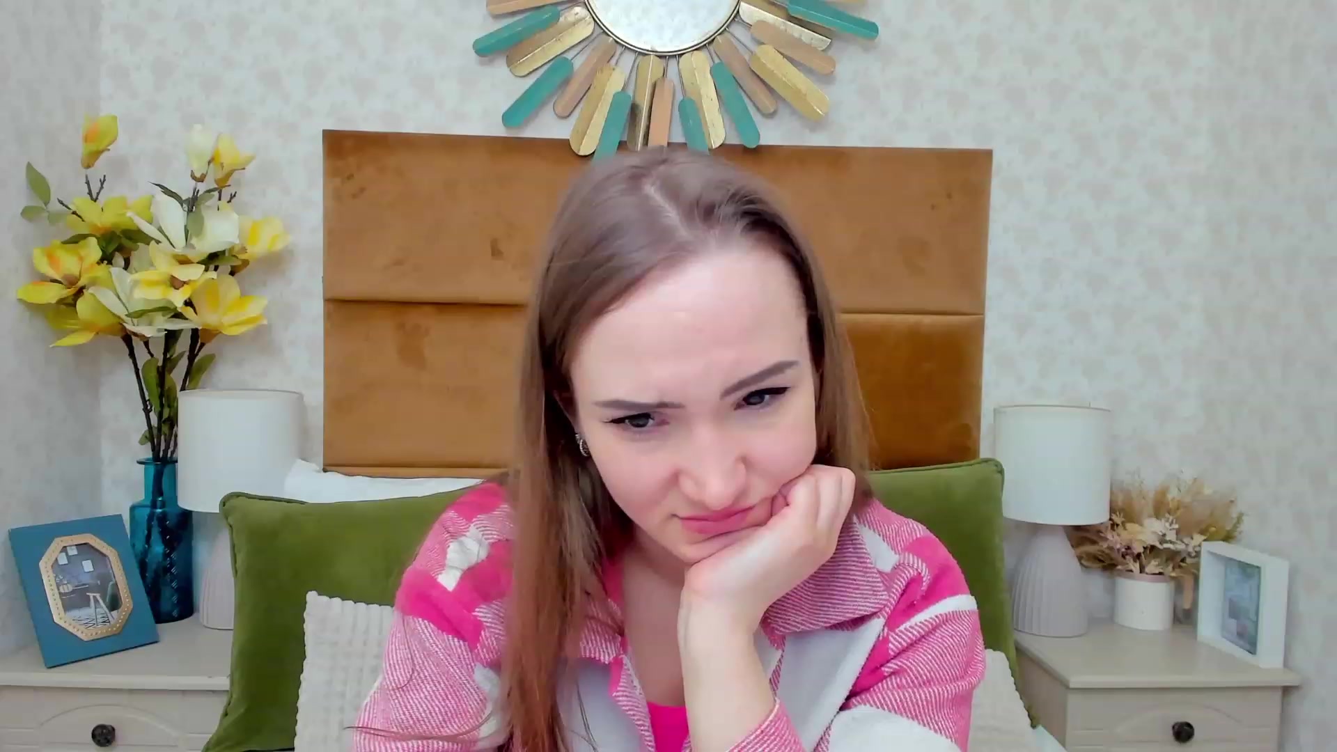 Gallery image thumbnail from im_mystery_'s myfreecams stream on, 01/21/2023, 24:01 image 8 of 20