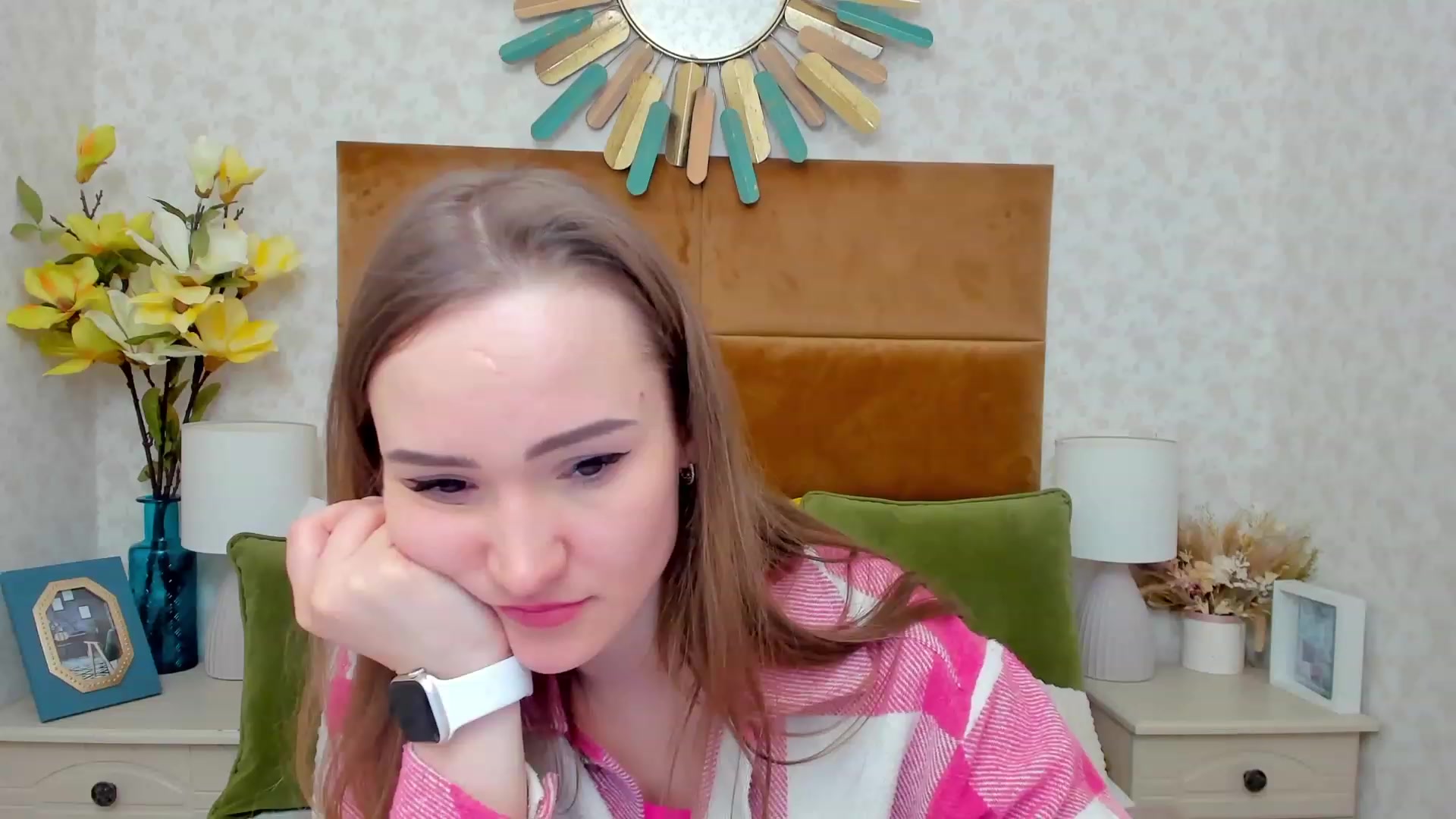 Gallery image thumbnail from im_mystery_'s myfreecams stream on, 01/21/2023, 24:01 image 14 of 20
