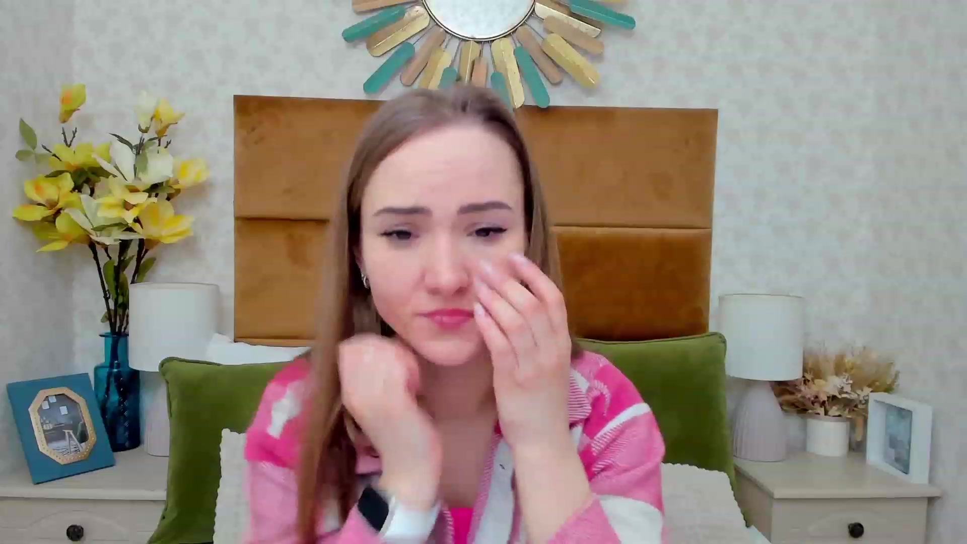 Gallery image thumbnail from im_mystery_'s myfreecams stream on, 01/21/2023, 24:01 image 9 of 20