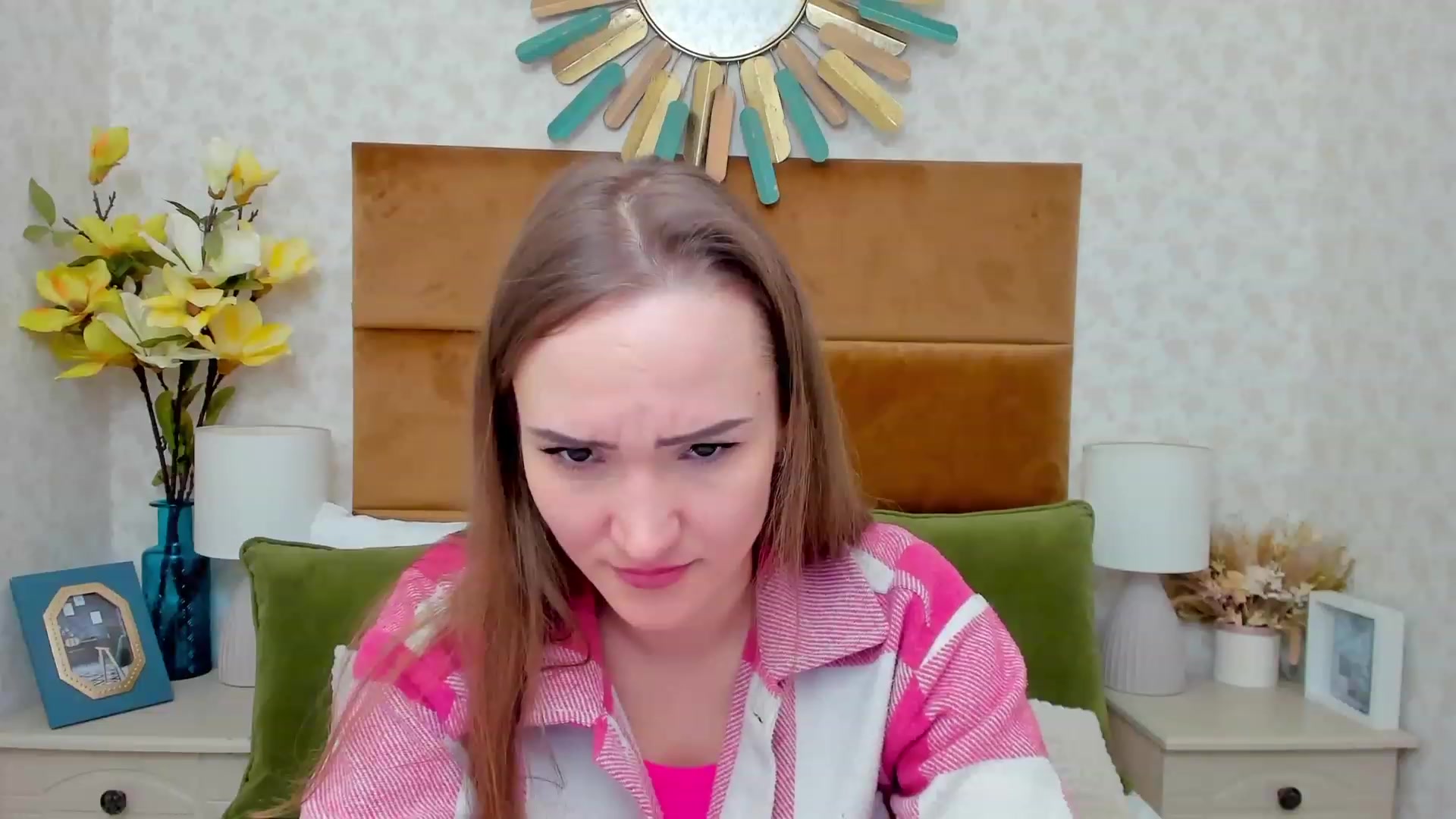 Gallery image thumbnail from im_mystery_'s myfreecams stream on, 01/21/2023, 24:01 image 7 of 20