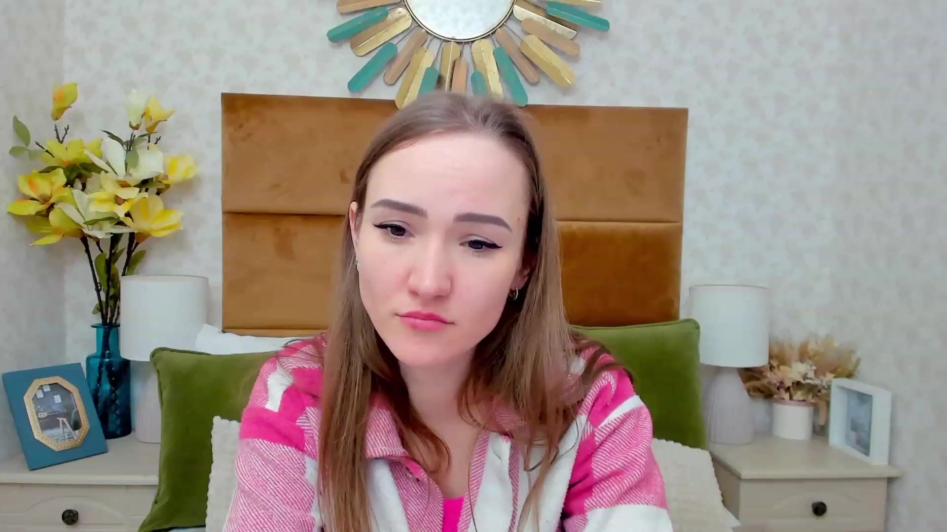 Gallery image thumbnail from im_mystery_'s myfreecams stream on, 01/21/2023, 24:01 image 15 of 20