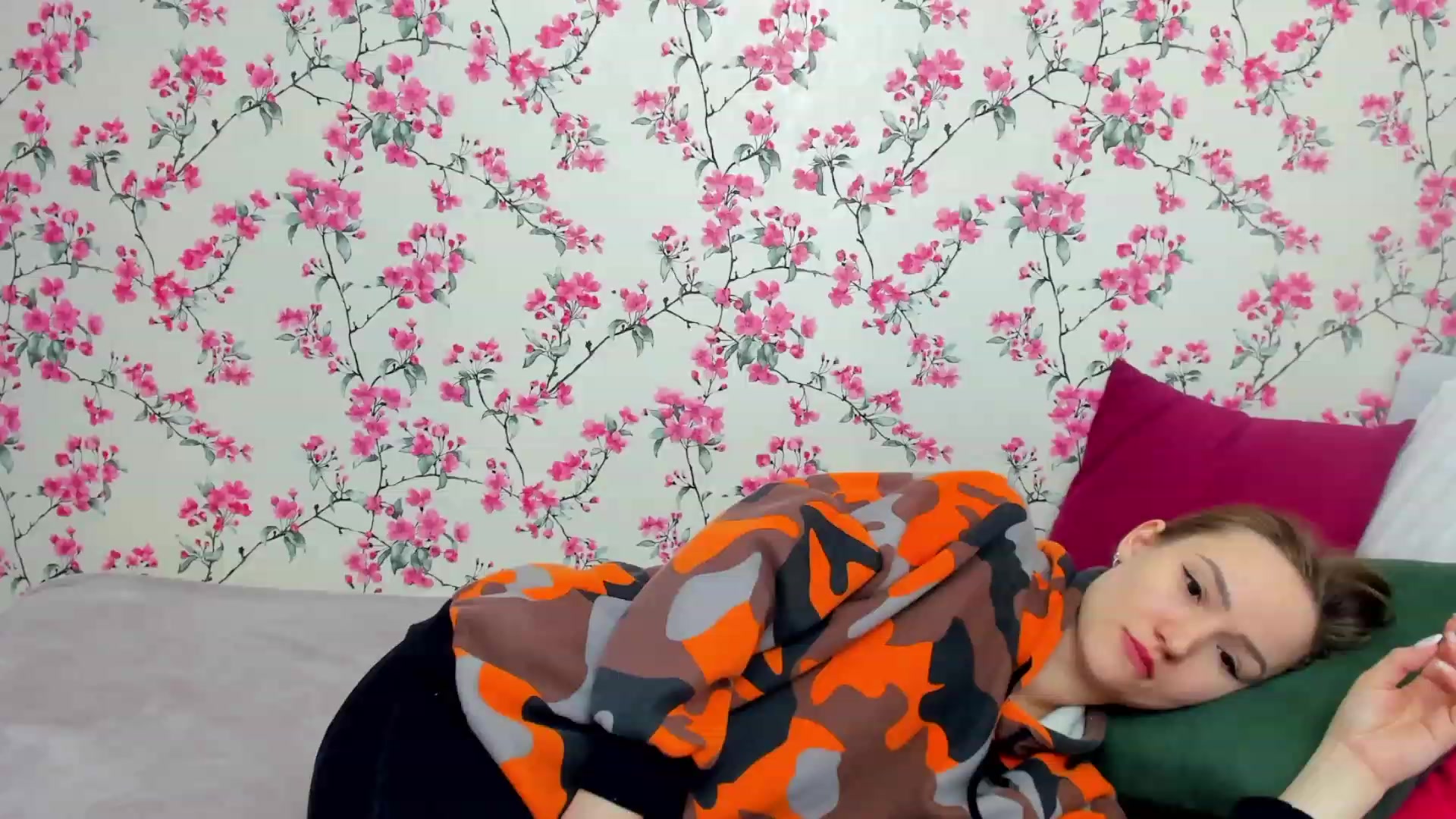 Gallery image thumbnail from im_mystery_'s myfreecams stream on, 02/12/2023, 15:15 image 20 of 20