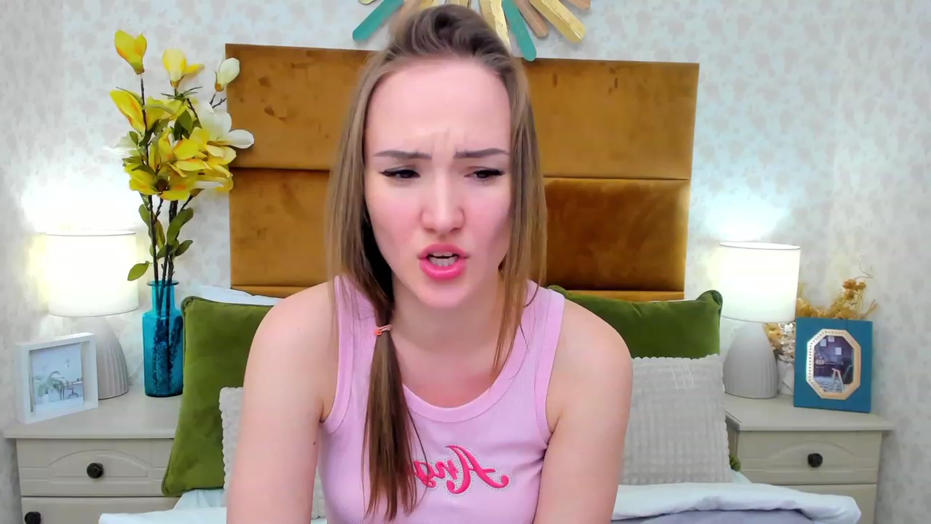 Gallery image thumbnail from im_mystery_'s myfreecams stream on, 02/28/2023, 14:19 image 1 of 20