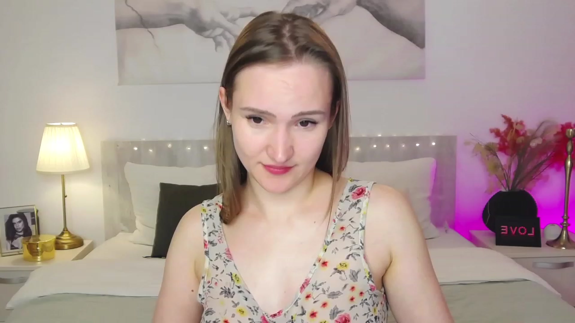 Gallery image thumbnail from im_mystery_'s myfreecams stream on, 03/20/2023, 01:33 image 1 of 20
