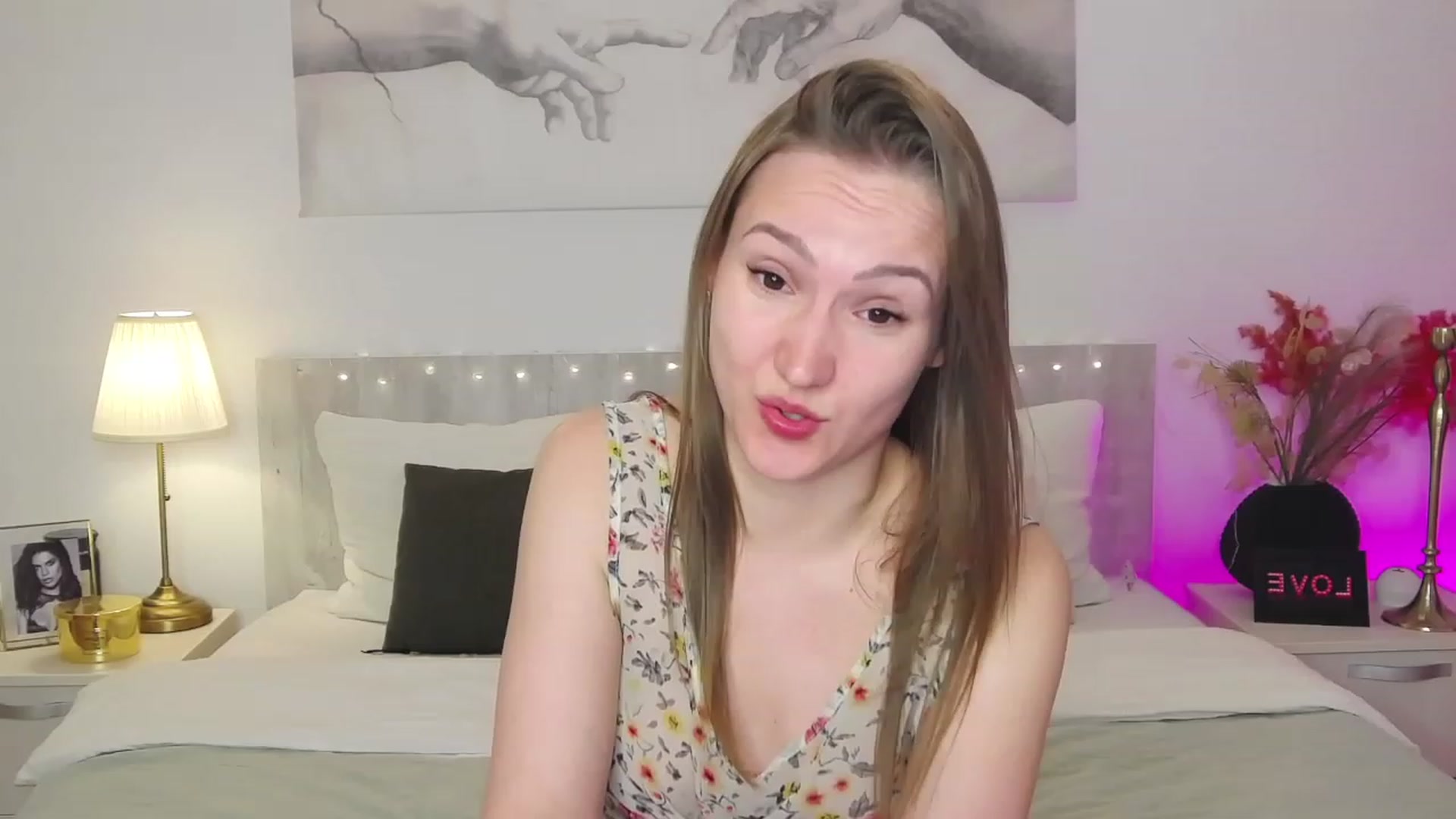 Gallery image thumbnail from im_mystery_'s myfreecams stream on, 03/20/2023, 01:33 image 7 of 20