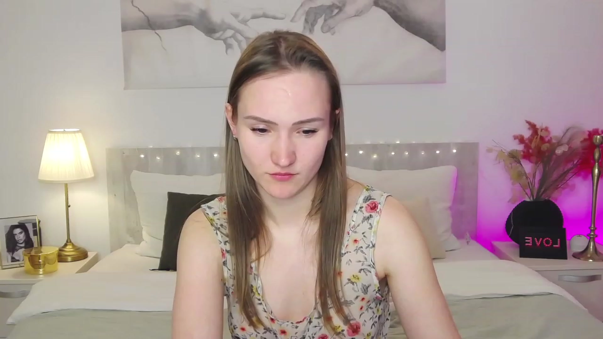 Gallery image thumbnail from im_mystery_'s myfreecams stream on, 03/20/2023, 01:33 image 15 of 20