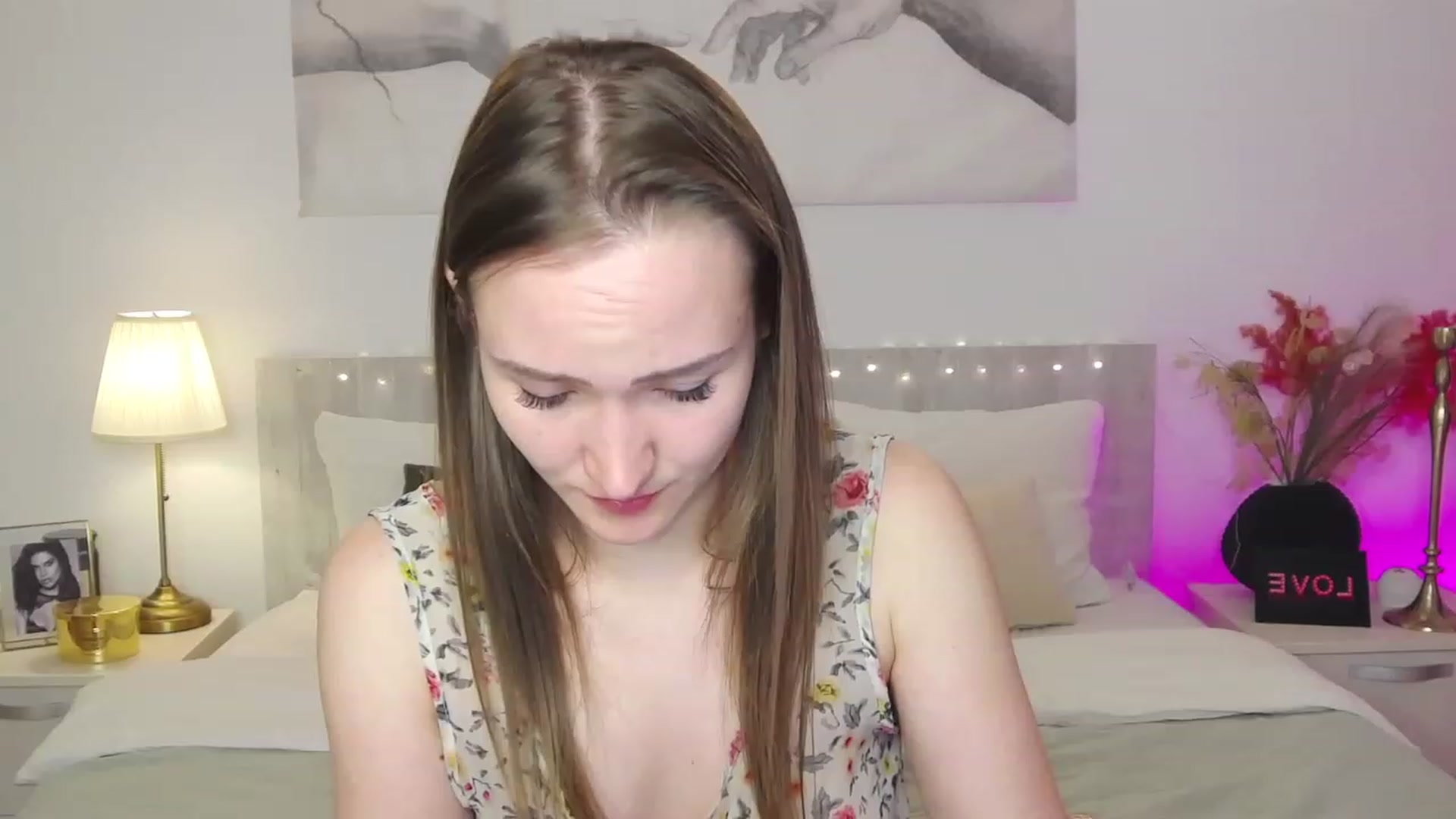 Gallery image thumbnail from im_mystery_'s myfreecams stream on, 03/20/2023, 01:33 image 16 of 20