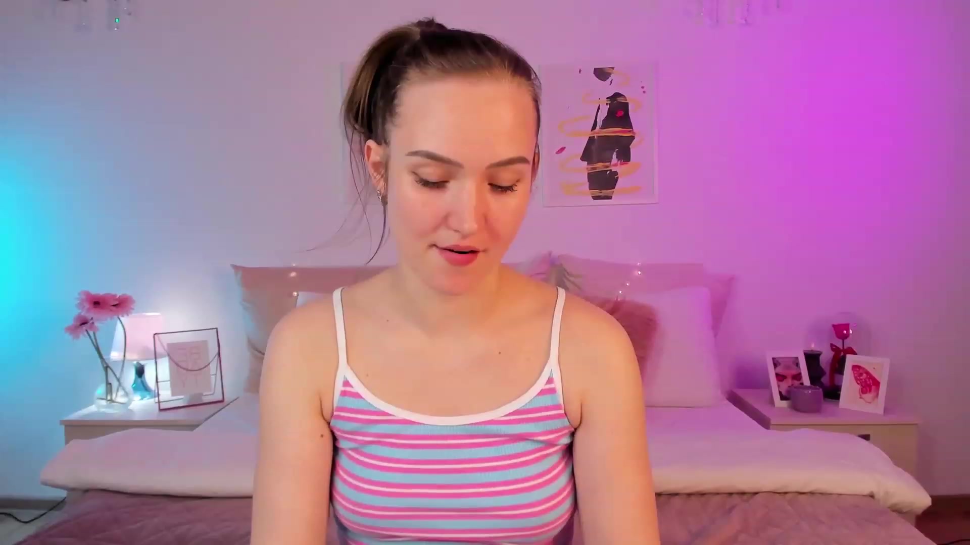 Gallery image thumbnail from im_mystery_'s myfreecams stream on, 04/16/2023, 20:37 image 8 of 20