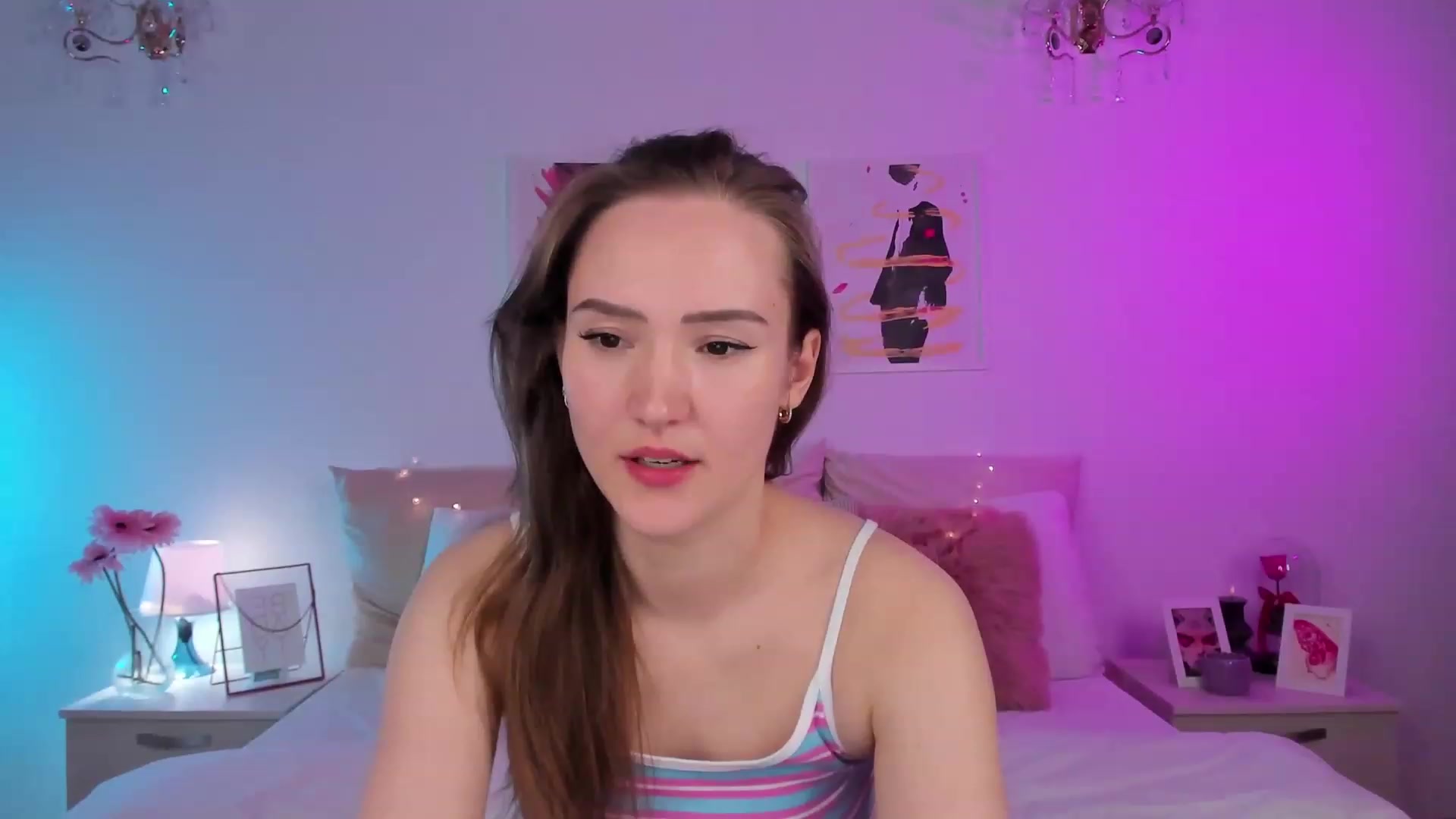 Gallery image thumbnail from im_mystery_'s myfreecams stream on, 04/17/2023, 24:55 image 16 of 20