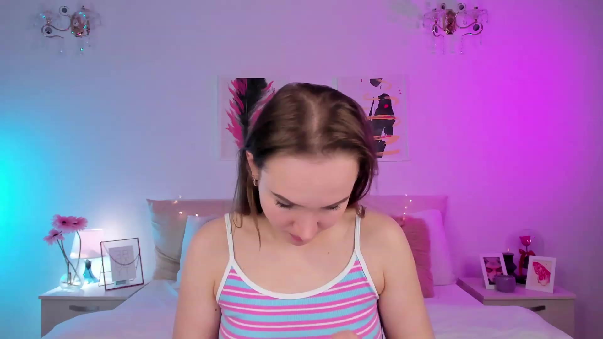 Gallery image thumbnail from im_mystery_'s myfreecams stream on, 04/17/2023, 24:55 image 11 of 20