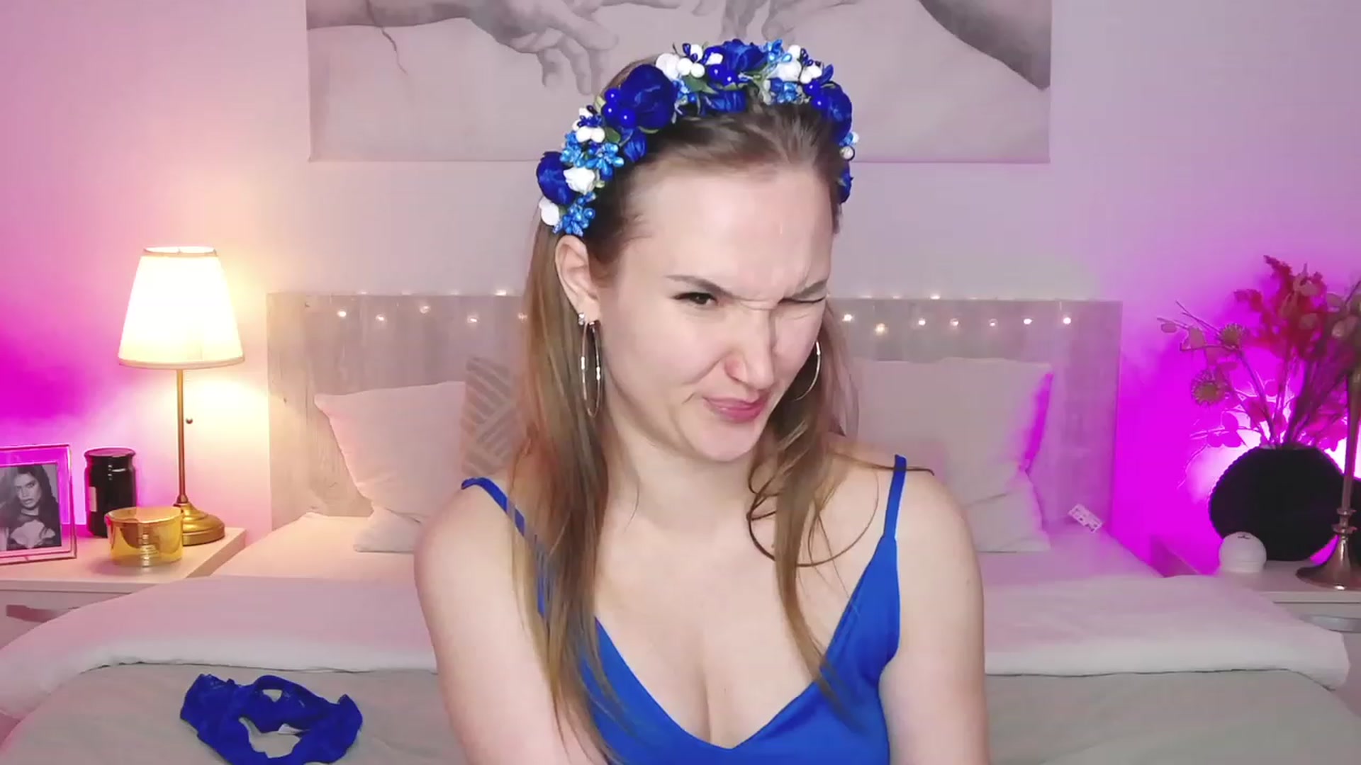 Gallery image thumbnail from im_mystery_'s myfreecams stream on, 04/26/2023, 24:28 image 7 of 20