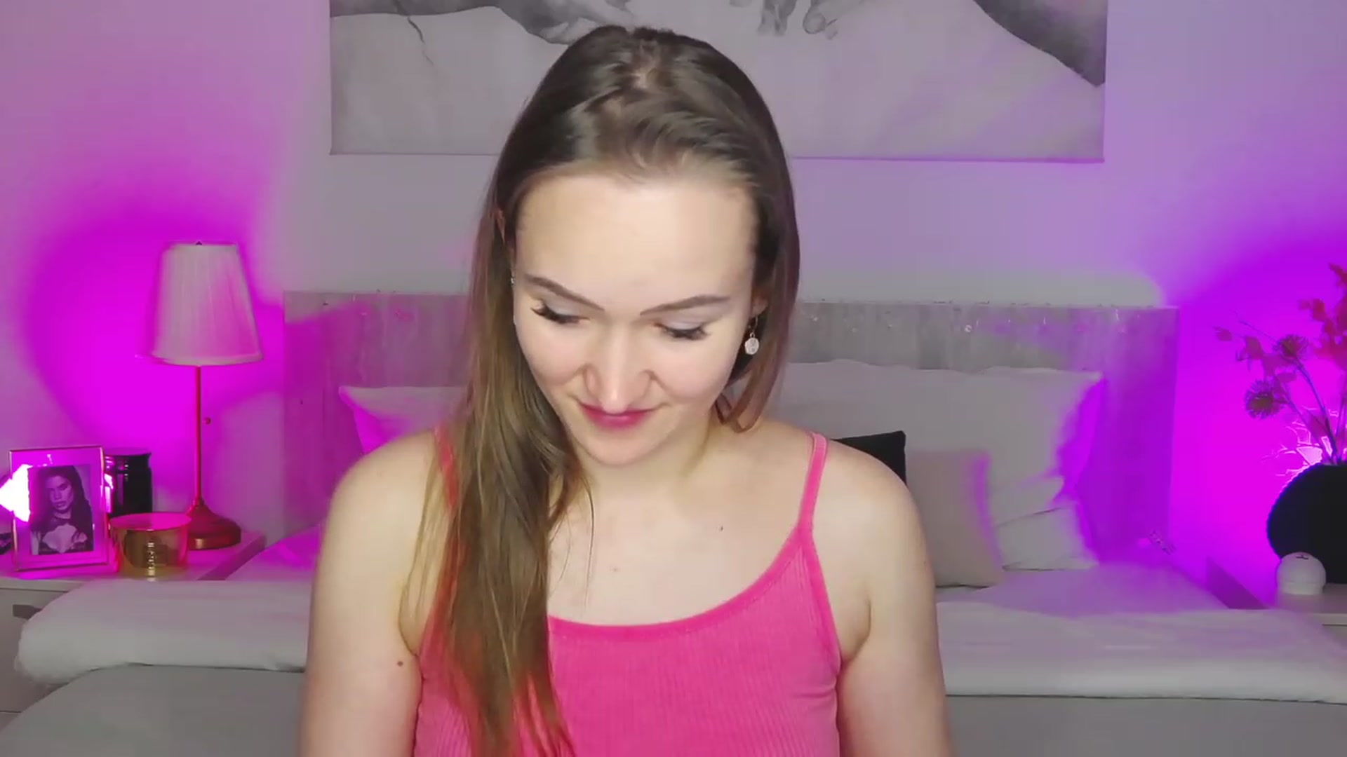 Gallery image thumbnail from im_mystery_'s myfreecams stream on, 04/26/2023, 22:04 image 20 of 20