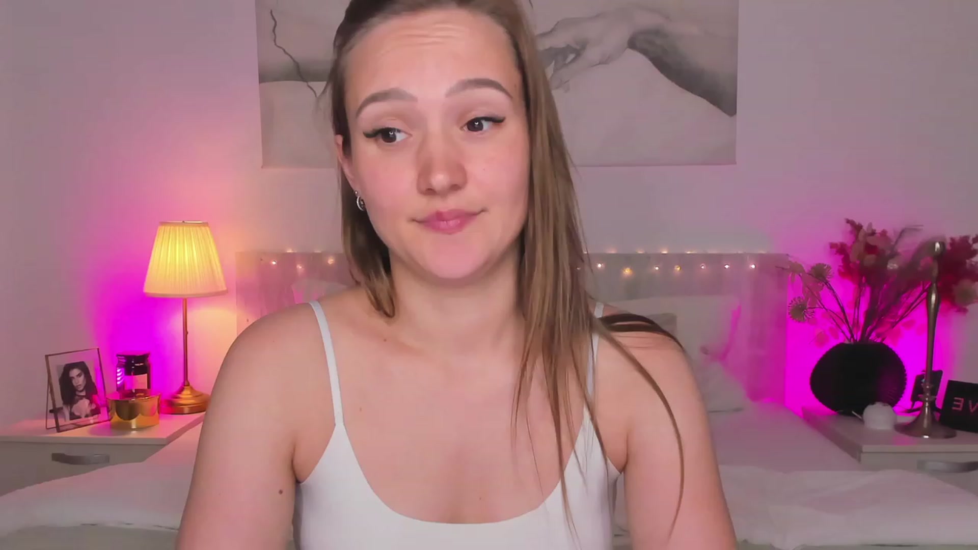 Gallery image thumbnail from im_mystery_'s myfreecams stream on, 06/12/2023, 24:03 image 17 of 20