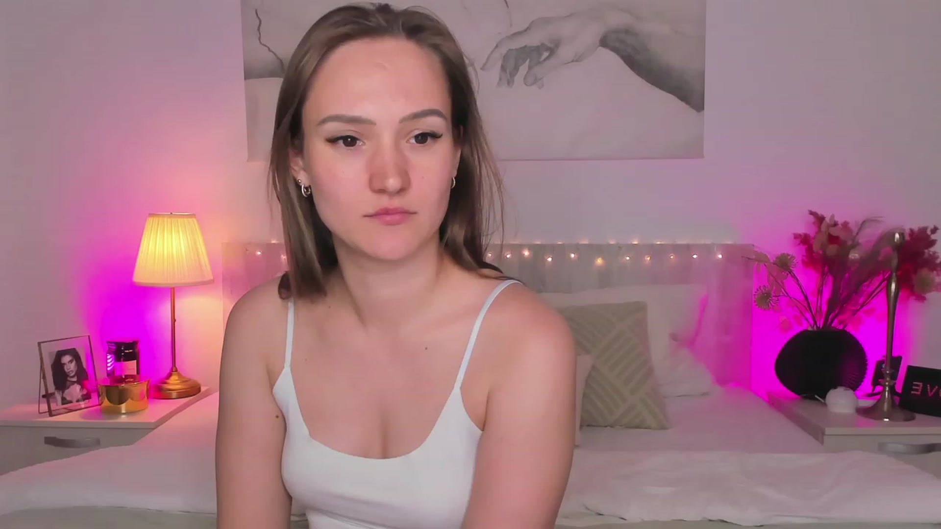 Gallery image thumbnail from im_mystery_'s myfreecams stream on, 06/12/2023, 24:03 image 8 of 20