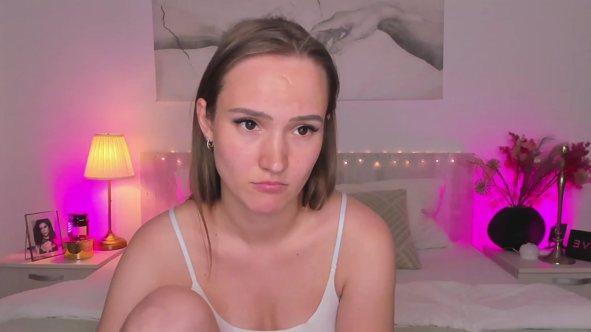 Gallery image thumbnail from im_mystery_'s myfreecams stream on, 06/12/2023, 24:03 image 16 of 20