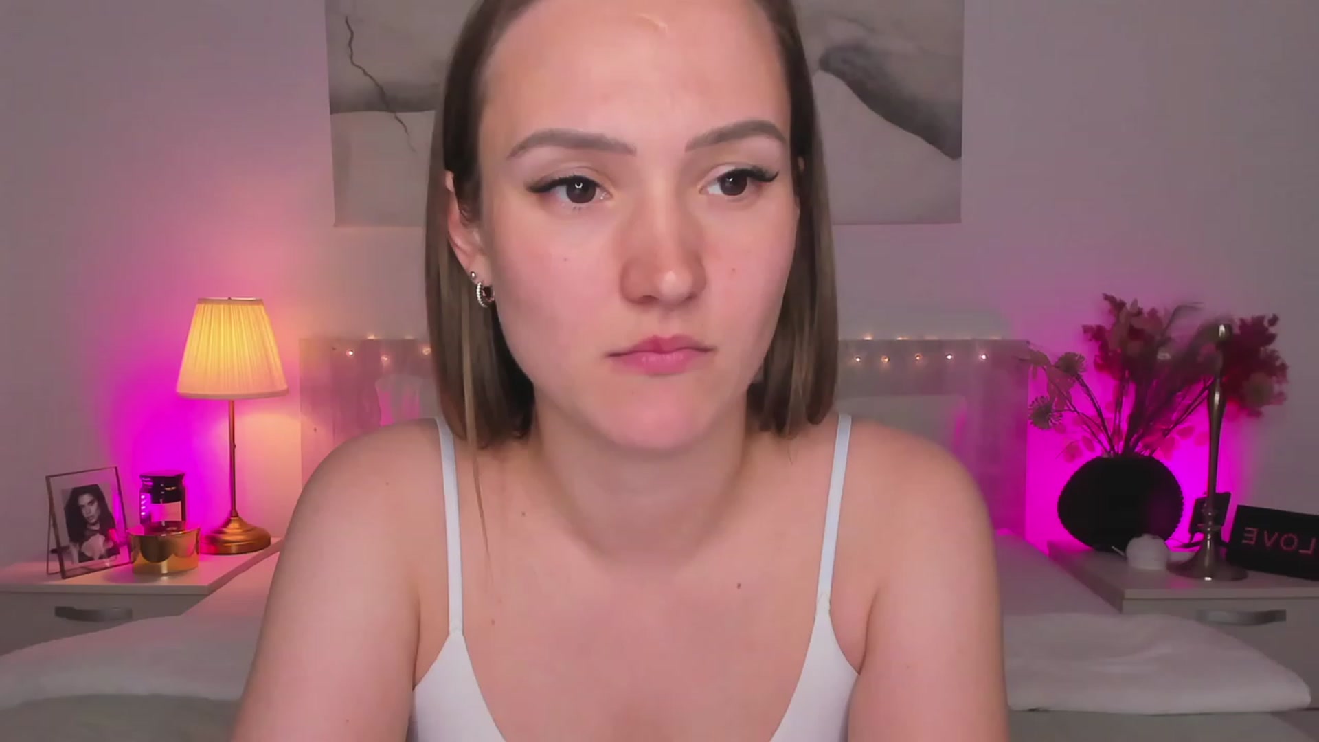 Gallery image thumbnail from im_mystery_'s myfreecams stream on, 06/12/2023, 24:03 image 2 of 20