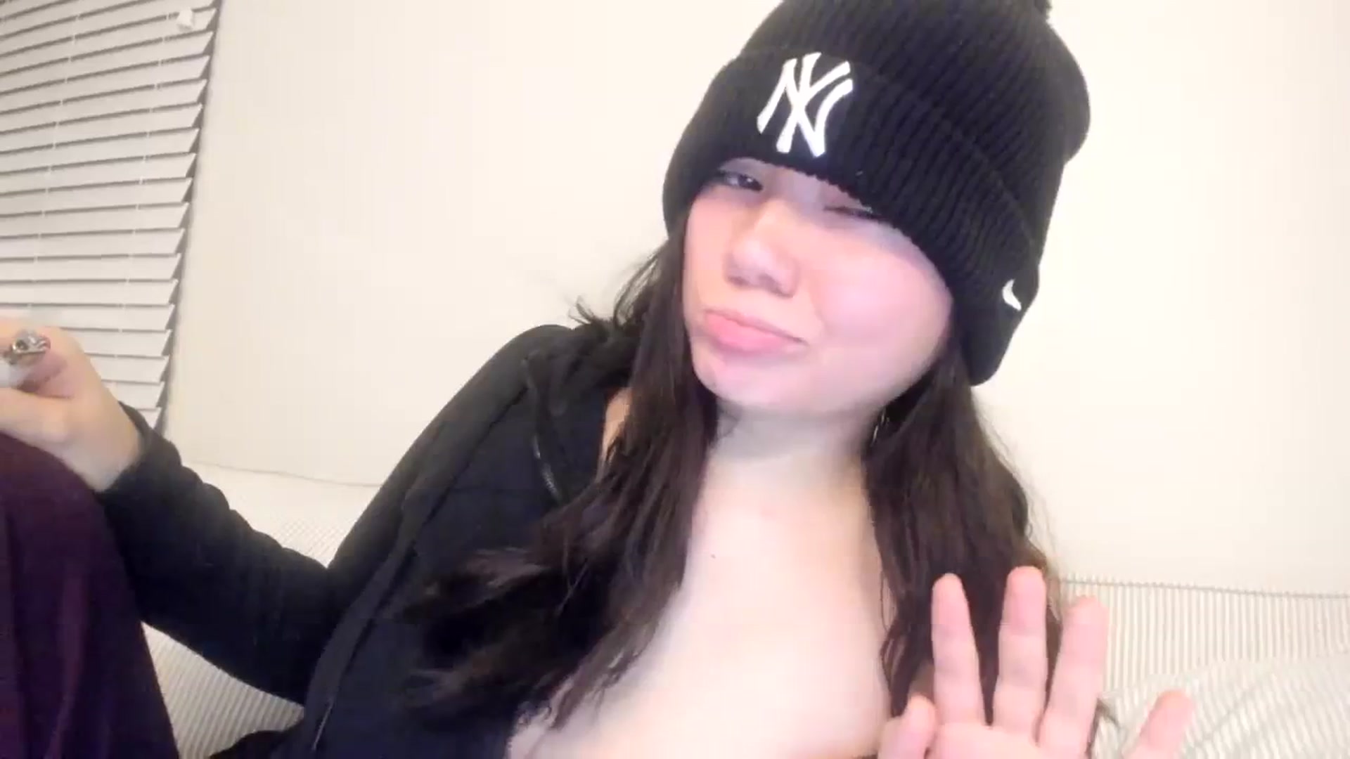 Gallery image thumbnail from imava's myfreecams stream on, 11/12/2023, 09:41 image 20 of 20