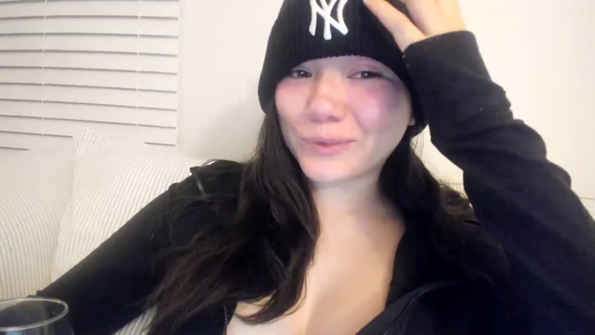 Gallery image thumbnail from imava's myfreecams stream on, 11/12/2023, 09:41 image 7 of 20