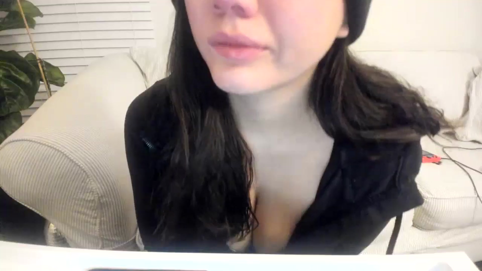 Gallery image thumbnail from imava's myfreecams stream on, 11/12/2023, 09:41 image 4 of 20