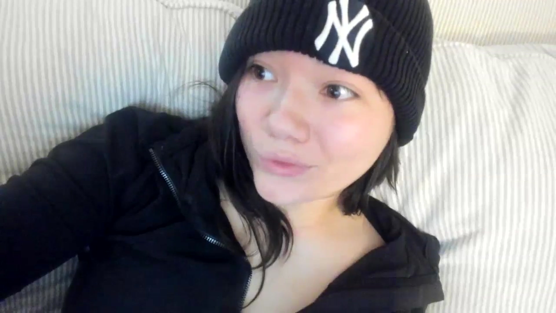 Gallery image thumbnail from imava's myfreecams stream on, 11/12/2023, 14:38 image 13 of 20