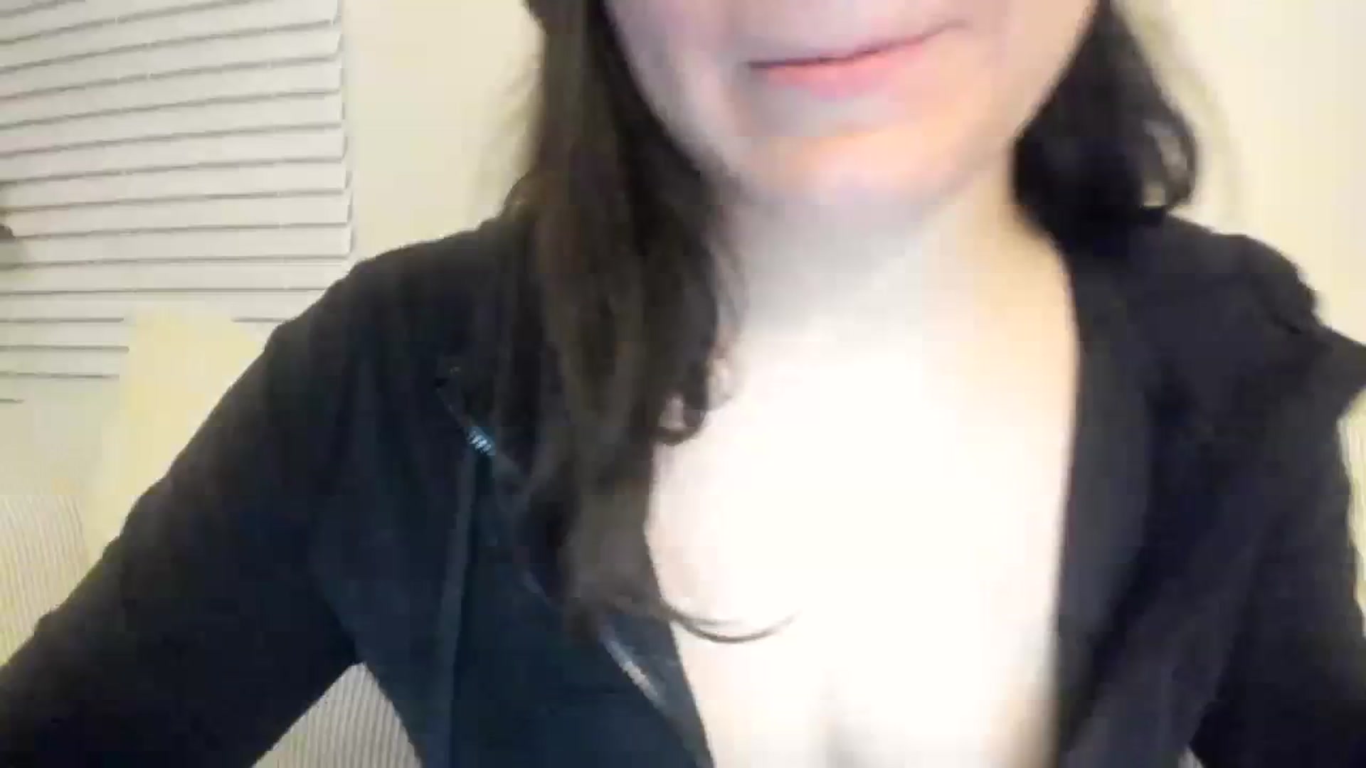 Gallery image thumbnail from imava's myfreecams stream on, 11/12/2023, 14:38 image 1 of 20