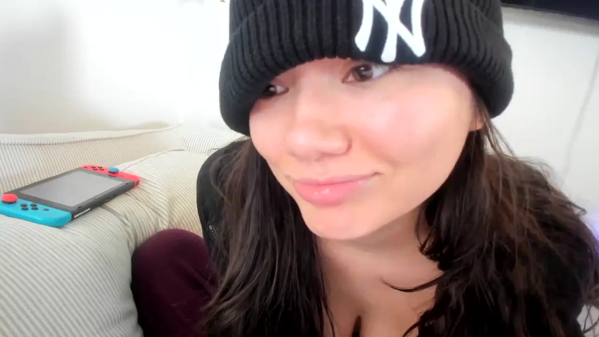 Gallery image thumbnail from imava's myfreecams stream on, 11/12/2023, 18:00 image 13 of 20