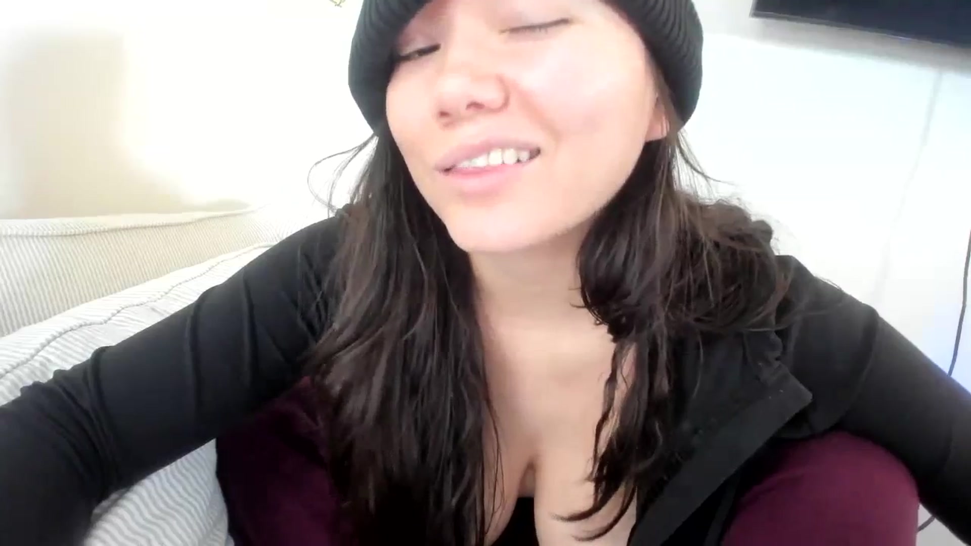 Gallery image thumbnail from imava's myfreecams stream on, 11/12/2023, 18:00 image 17 of 20