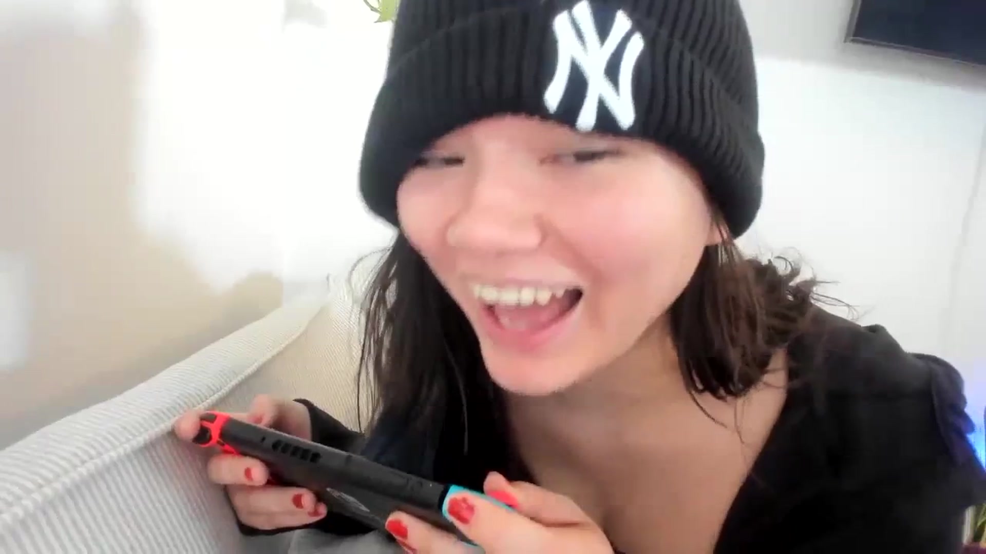 Gallery image thumbnail from imava's myfreecams stream on, 11/12/2023, 18:00 image 7 of 20