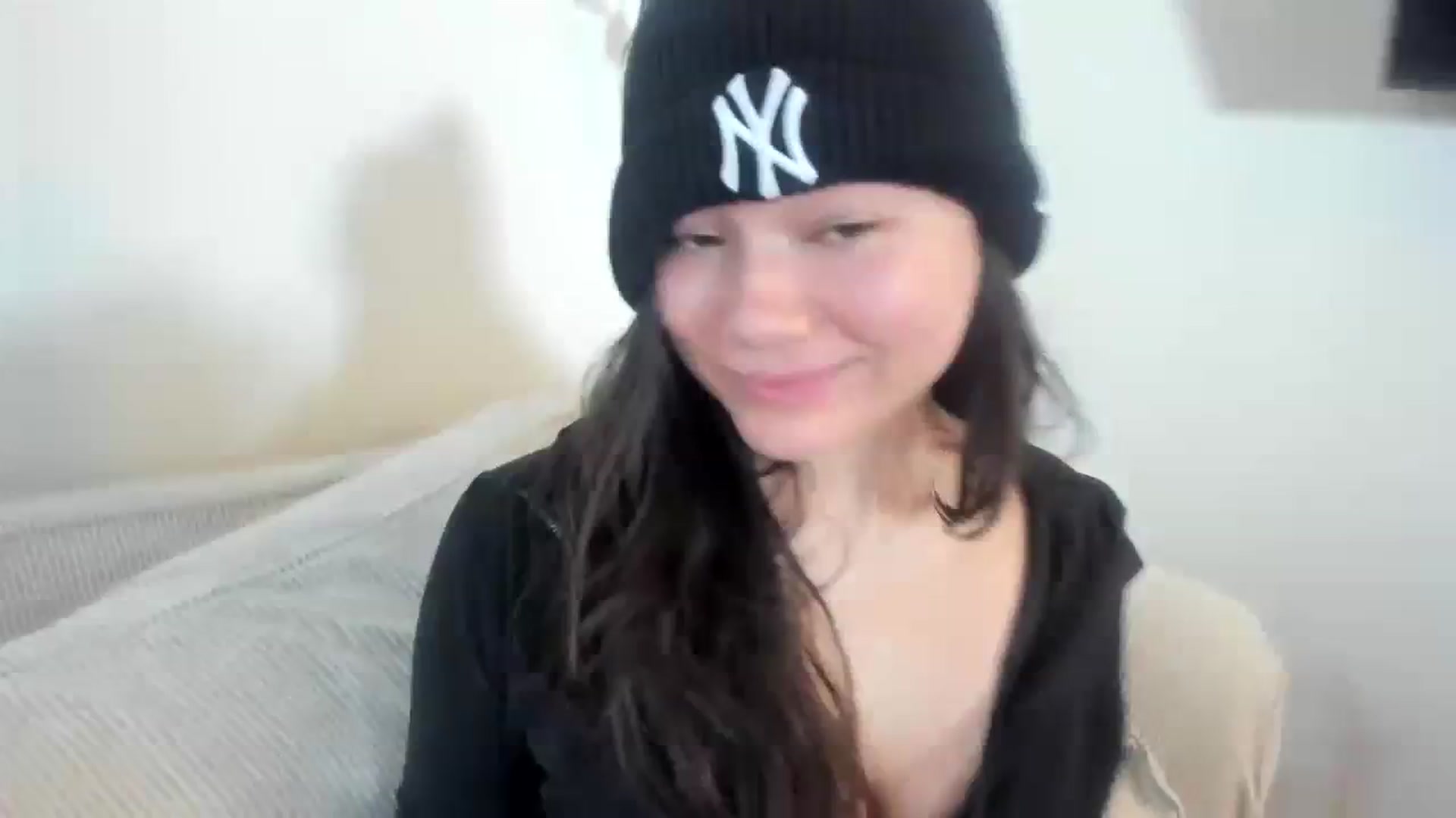 Gallery image thumbnail from imava's myfreecams stream on, 11/12/2023, 20:46 image 1 of 20