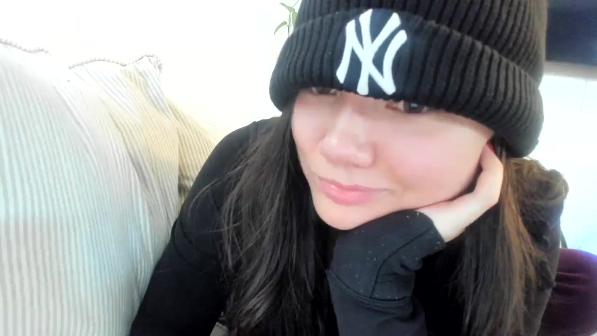 Gallery image thumbnail from imava's myfreecams stream on, 11/12/2023, 20:46 image 9 of 20