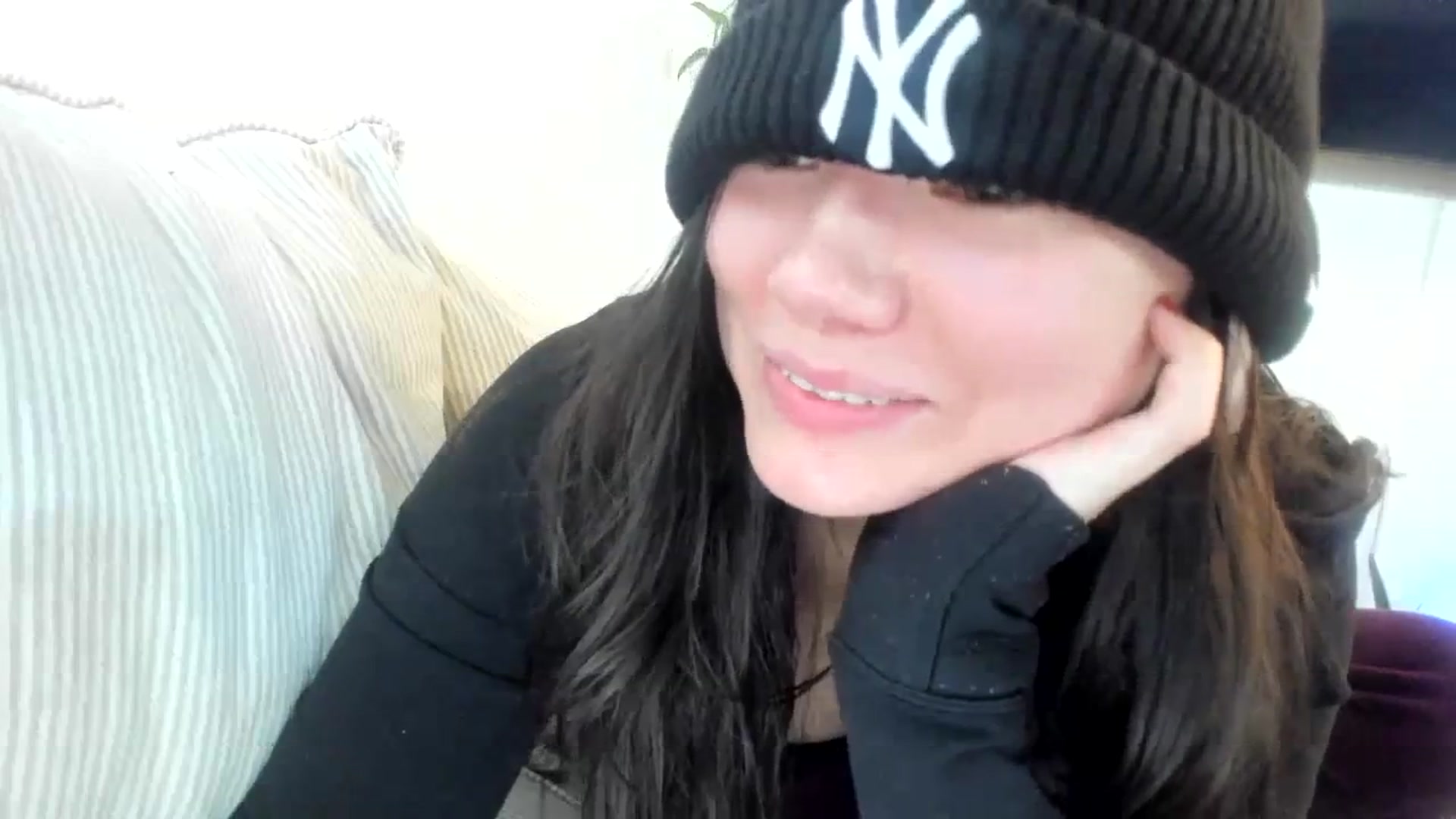 Gallery image thumbnail from imava's myfreecams stream on, 11/12/2023, 20:46 image 14 of 20