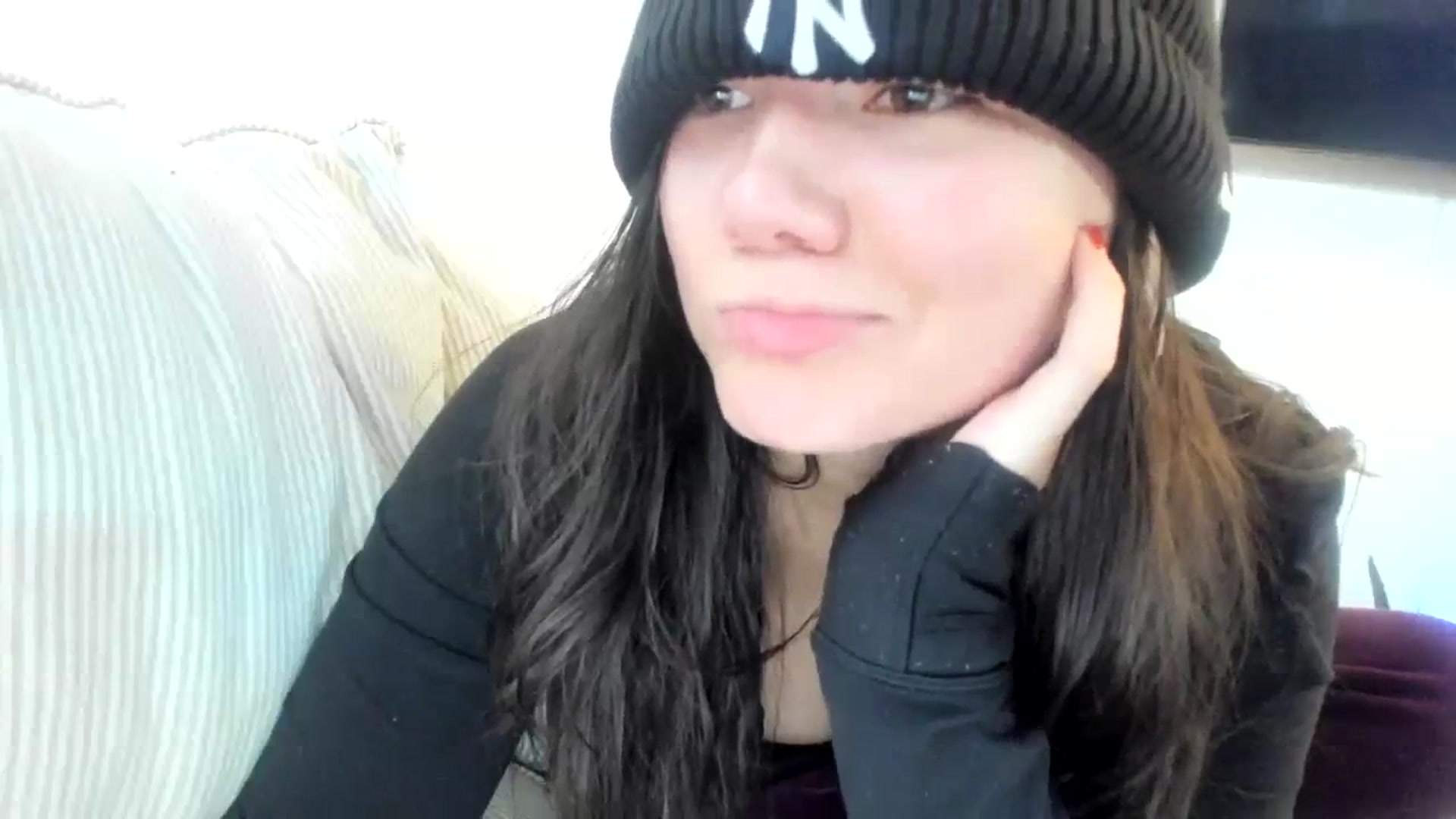 Gallery image thumbnail from imava's myfreecams stream on, 11/12/2023, 20:46 image 13 of 20