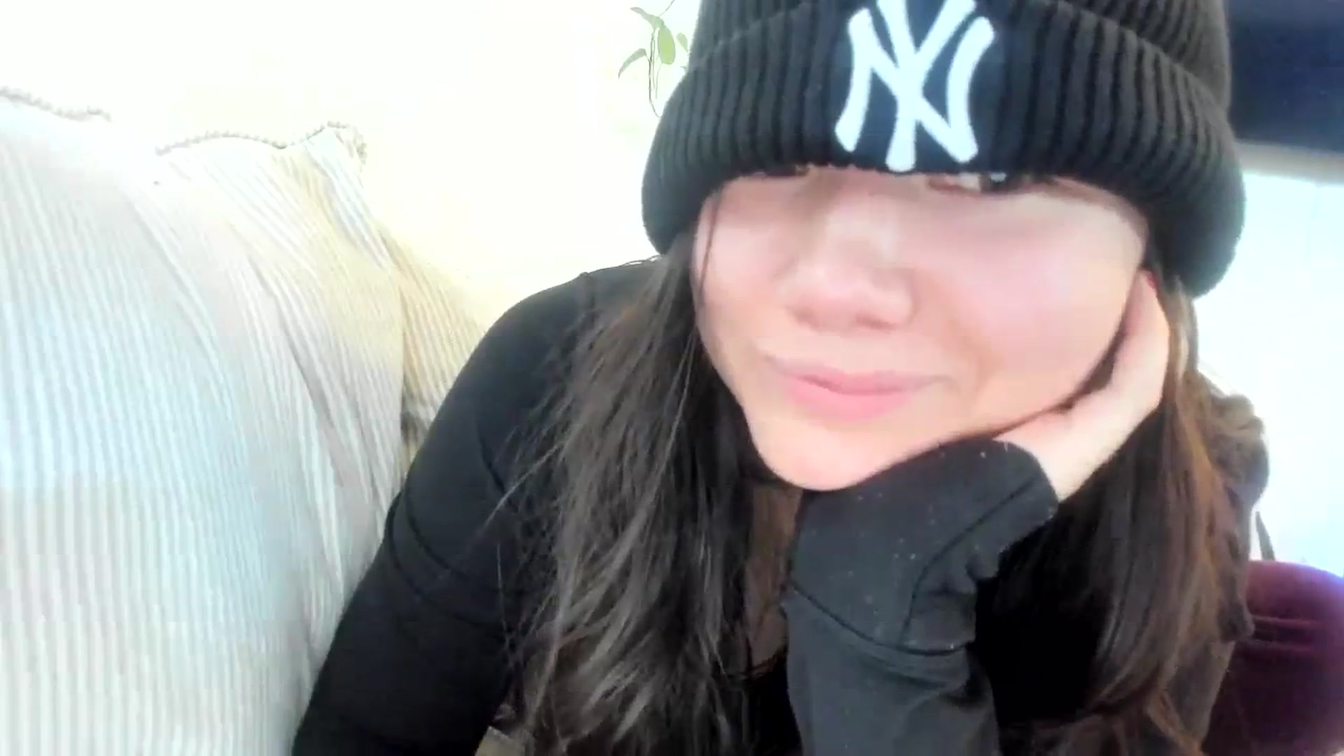 Gallery image thumbnail from imava's myfreecams stream on, 11/12/2023, 20:46 image 7 of 20