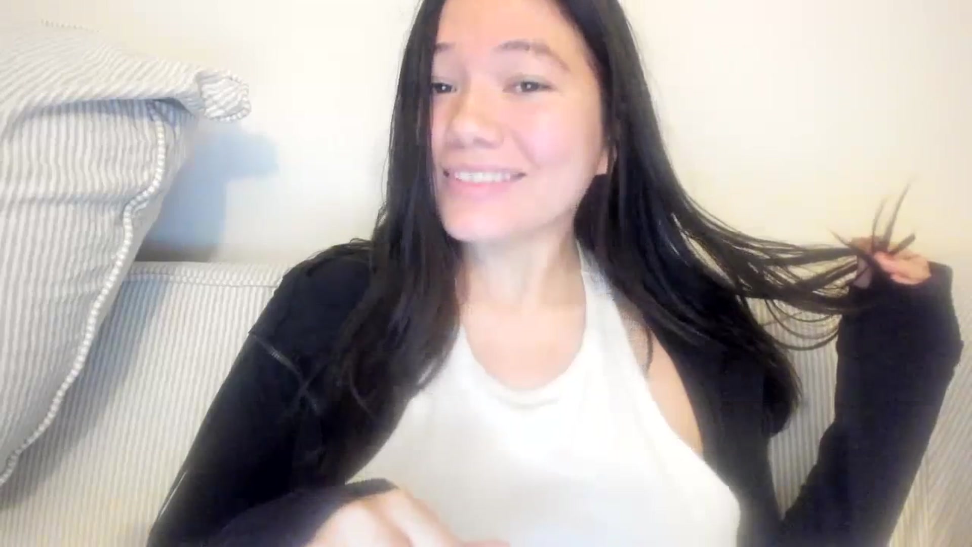Gallery image thumbnail from imava's myfreecams stream on, 11/13/2023, 09:23 image 12 of 20