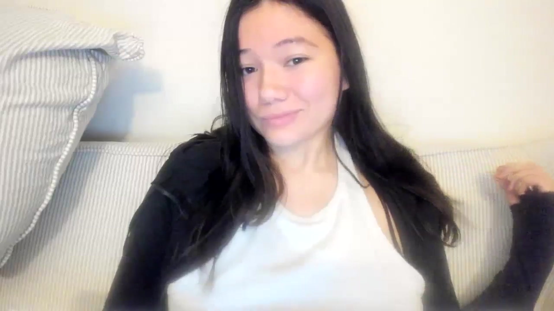 Gallery image thumbnail from imava's myfreecams stream on, 11/13/2023, 09:23 image 13 of 20