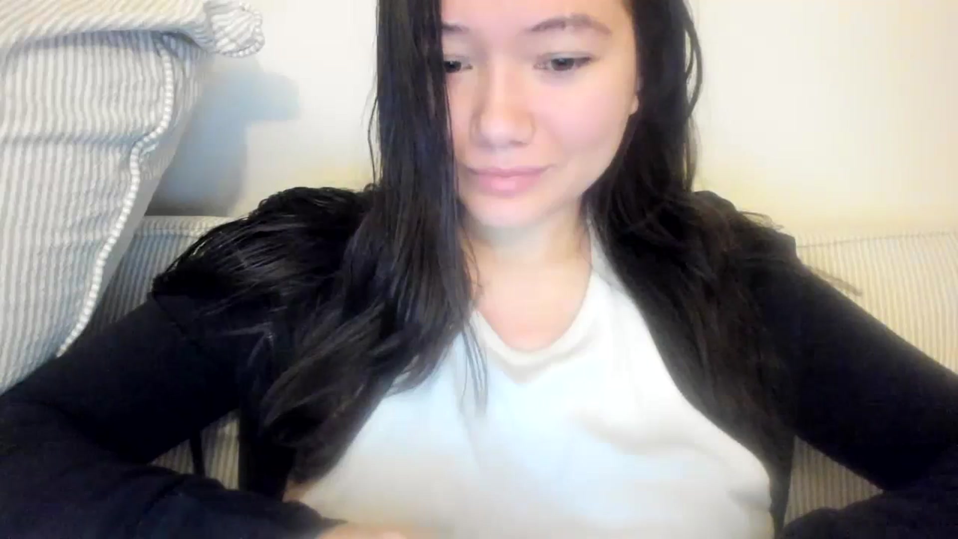 Gallery image thumbnail from imava's myfreecams stream on, 11/13/2023, 09:23 image 3 of 20