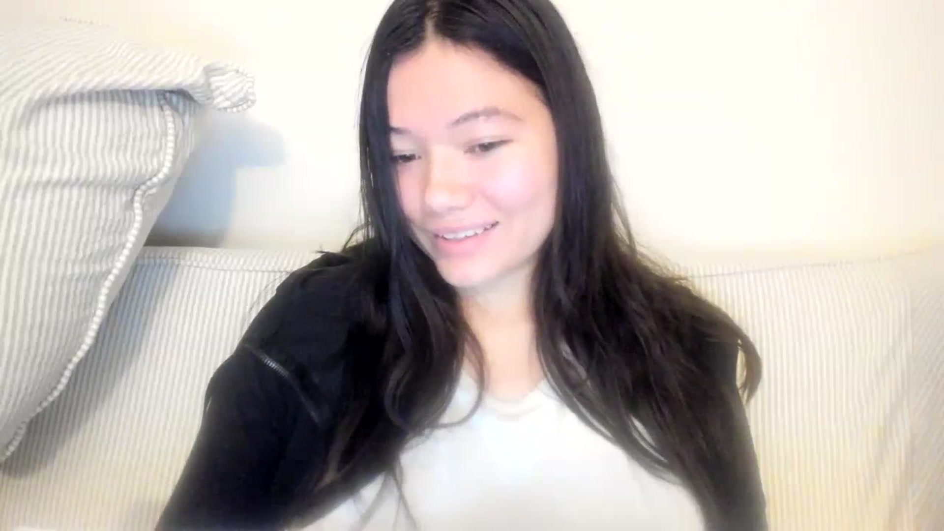 Gallery image thumbnail from imava's myfreecams stream on, 11/13/2023, 09:23 image 14 of 20