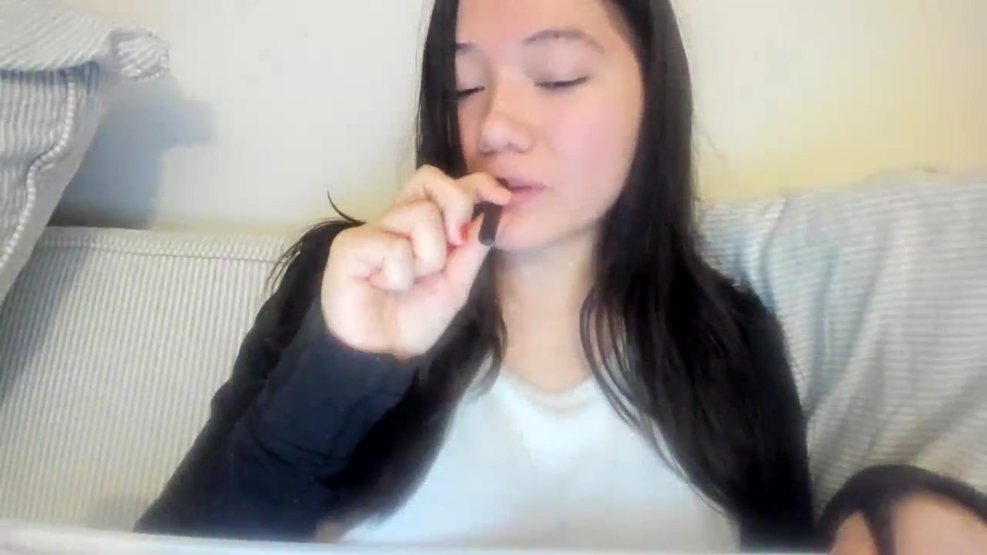 Gallery image thumbnail from imava's myfreecams stream on, 11/13/2023, 10:29 image 6 of 20