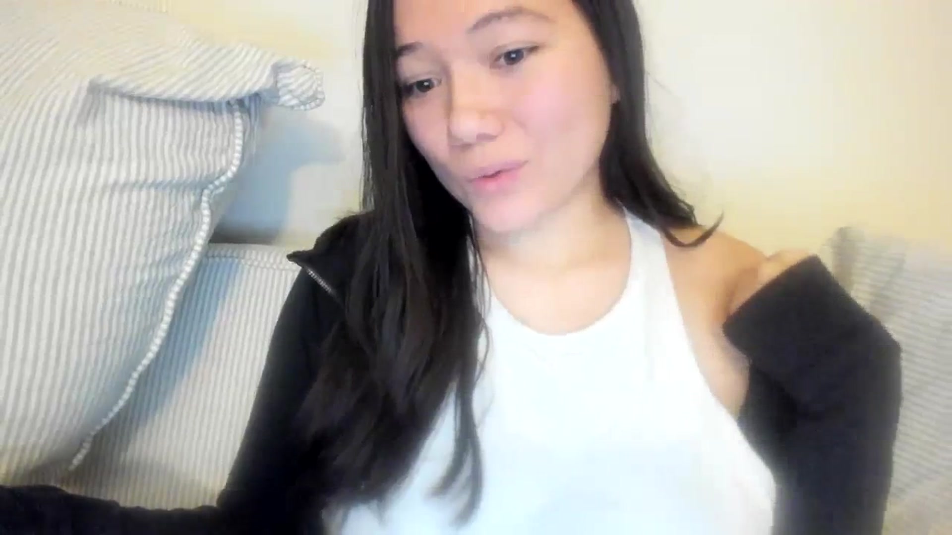 Gallery image thumbnail from imava's myfreecams stream on, 11/13/2023, 10:29 image 9 of 20