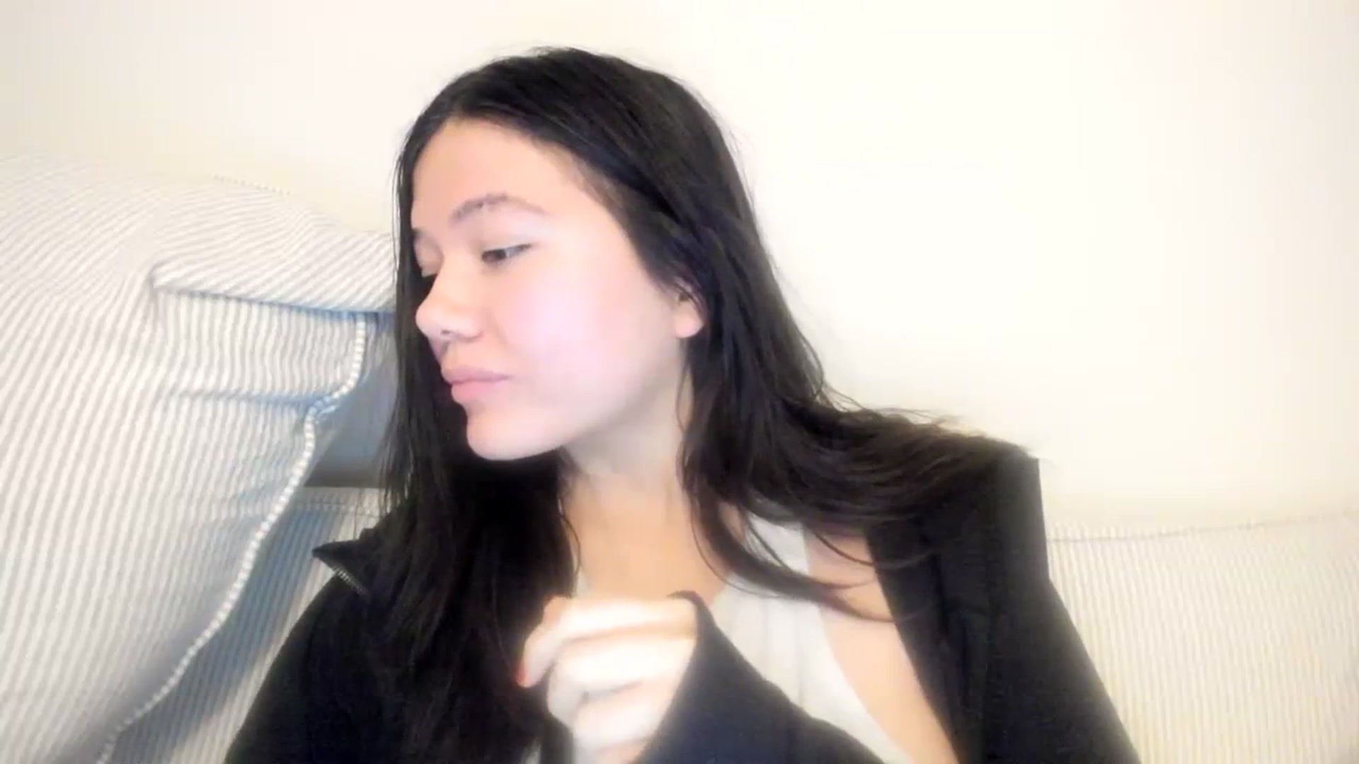 Gallery image thumbnail from imava's myfreecams stream on, 11/13/2023, 10:29 image 19 of 20