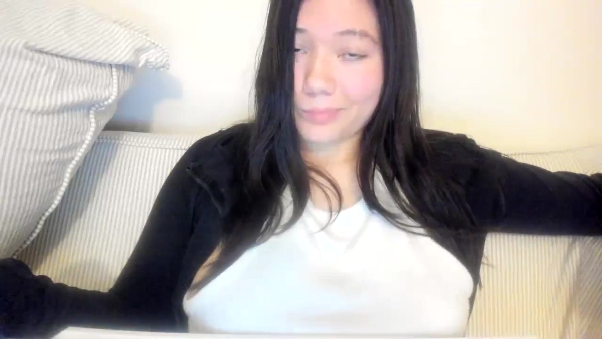 Gallery image thumbnail from imava's myfreecams stream on, 11/13/2023, 11:51 image 13 of 20
